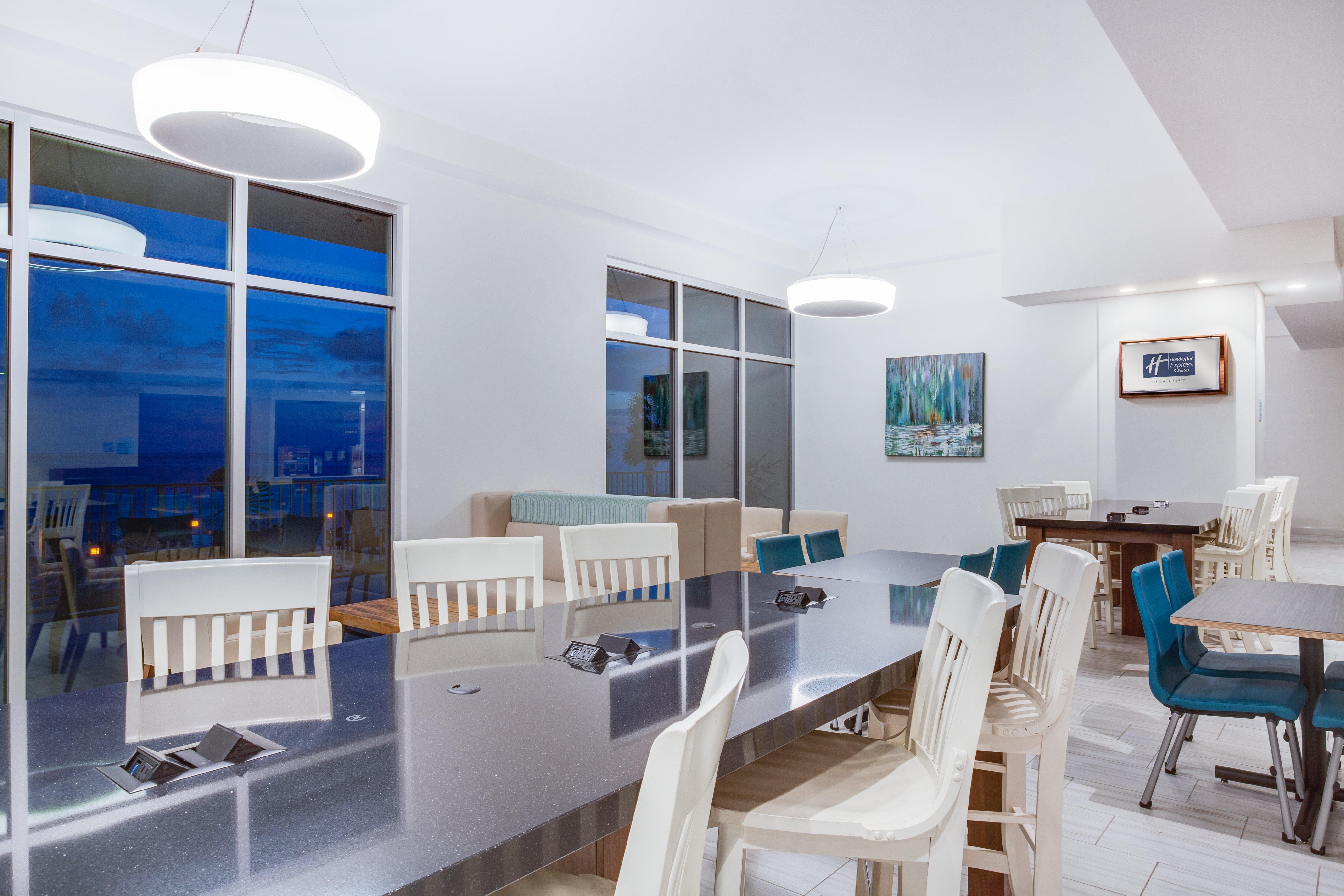 Holiday Inn Express & Suites Panama City Beach Beachfront By Ihg Panama City Beach