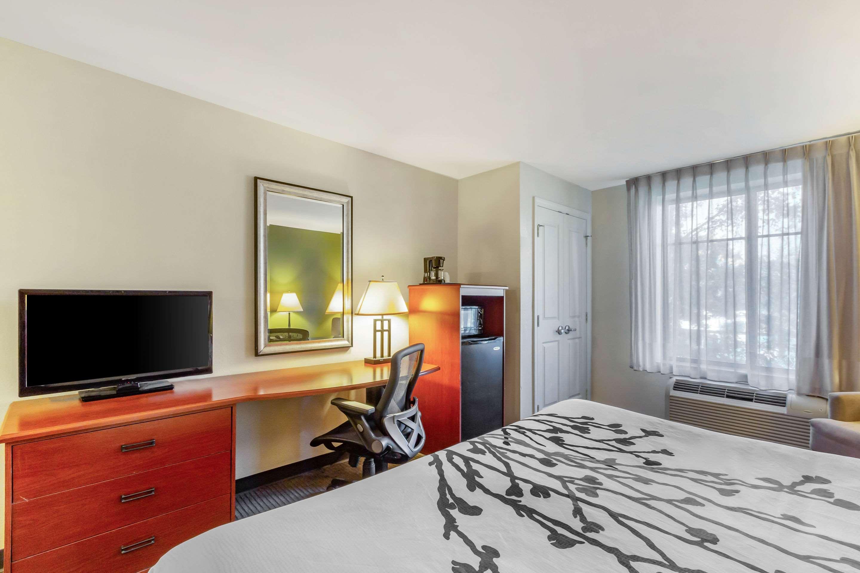 Hotel Sleep & West Jacksonville