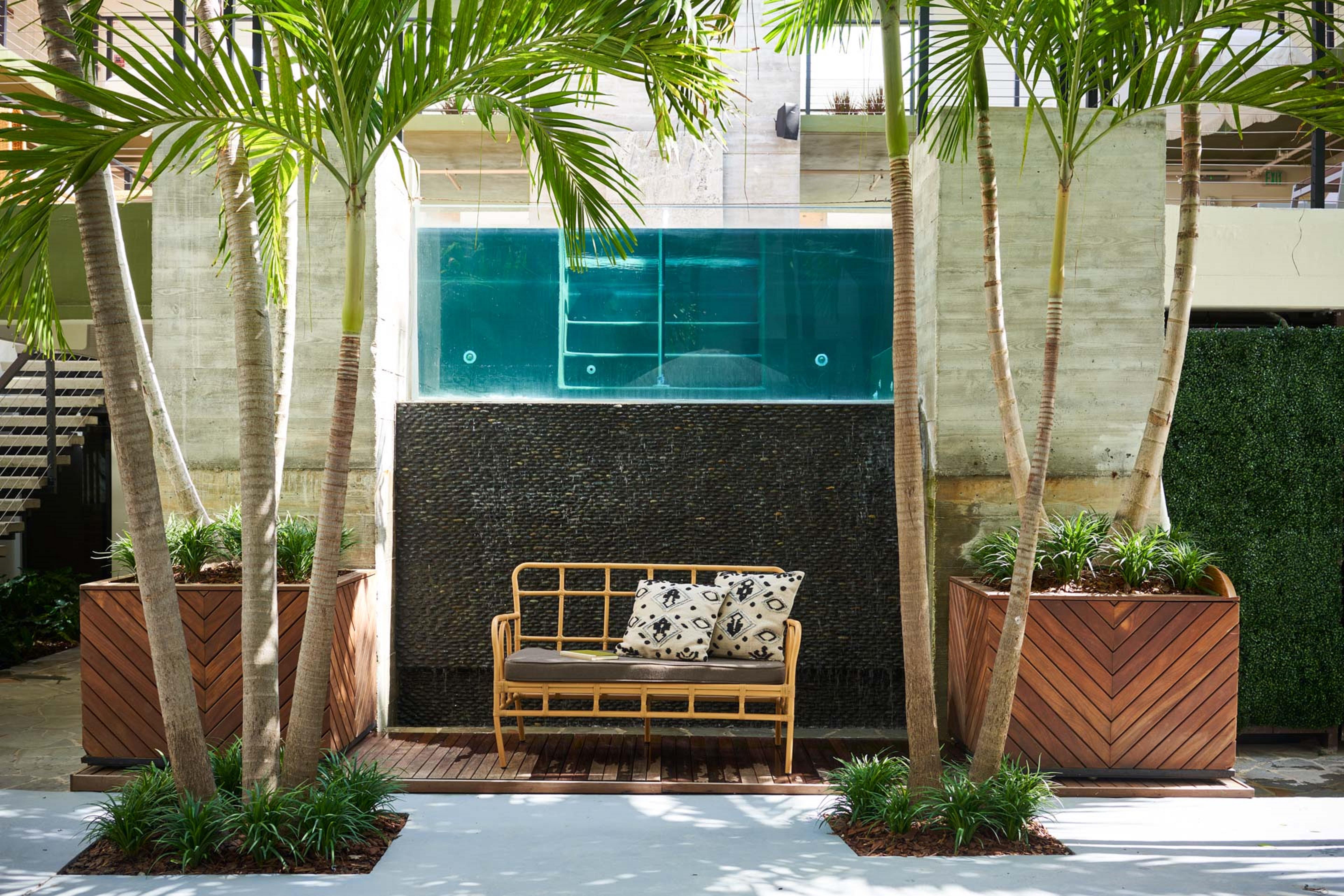 Balfour Miami A Morgan's Original 4*