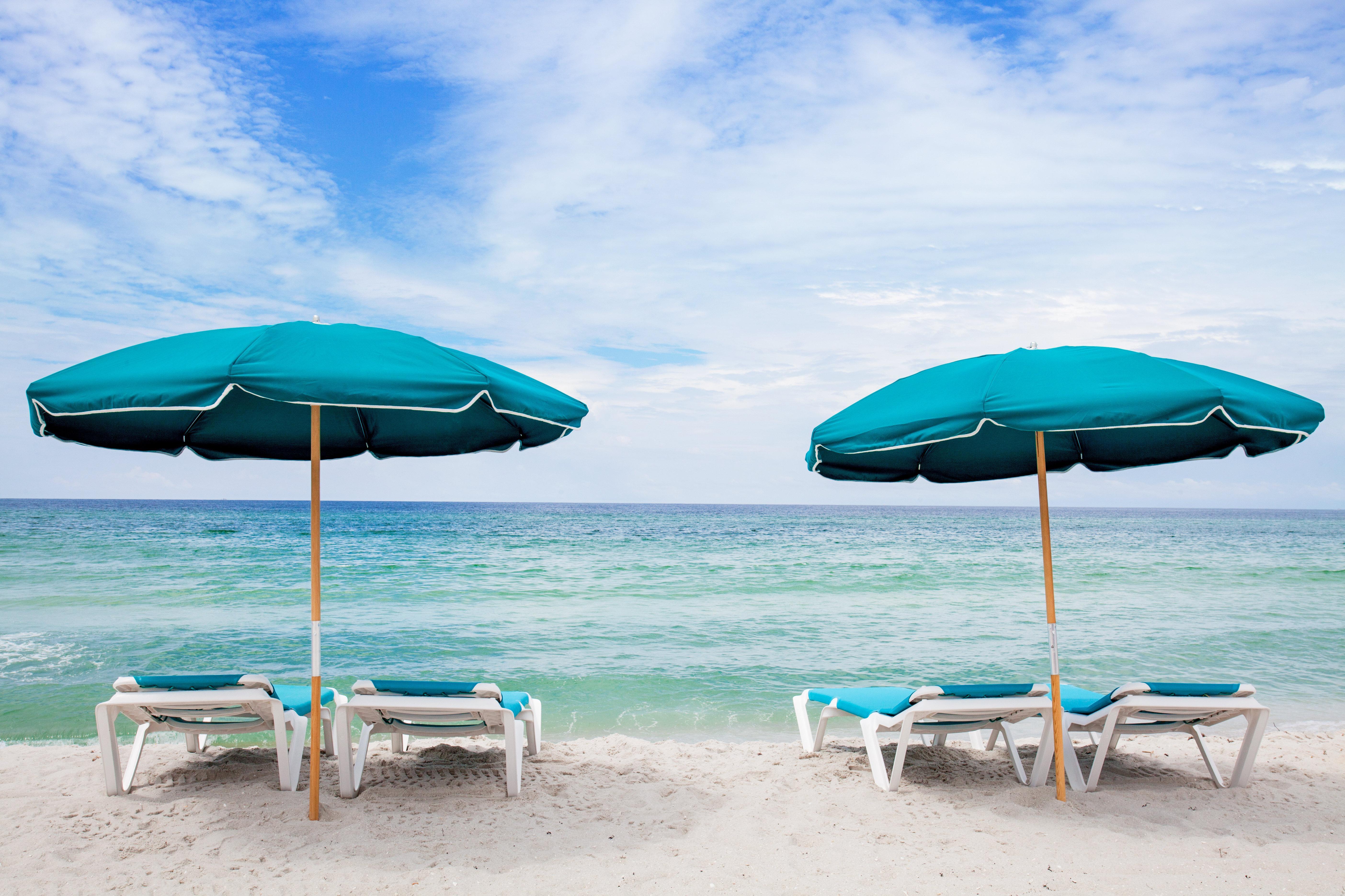 Holiday Inn Express & Suites Panama City Beach Beachfront By Ihg 3*