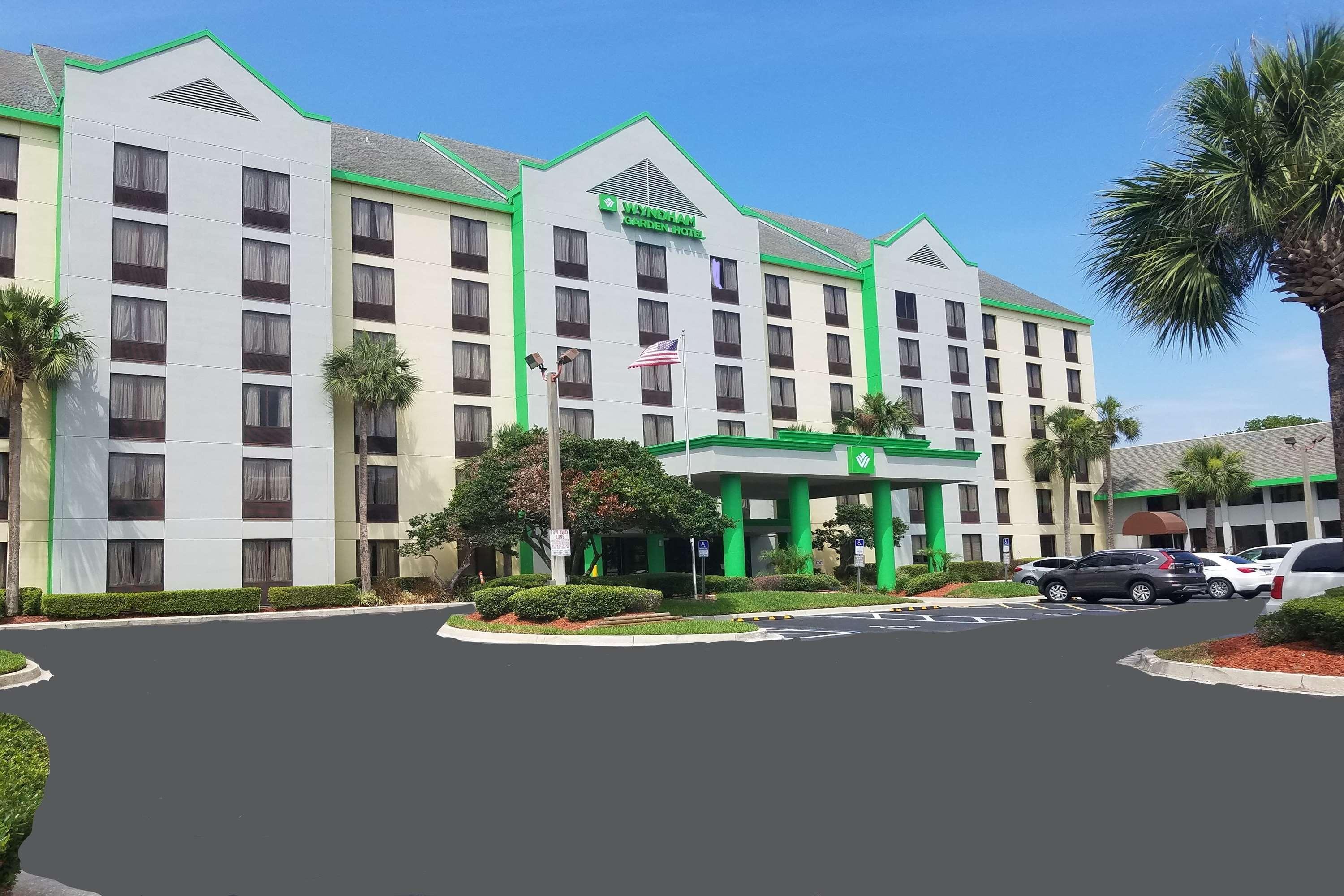 Hotel Wyndham Garden - 3*