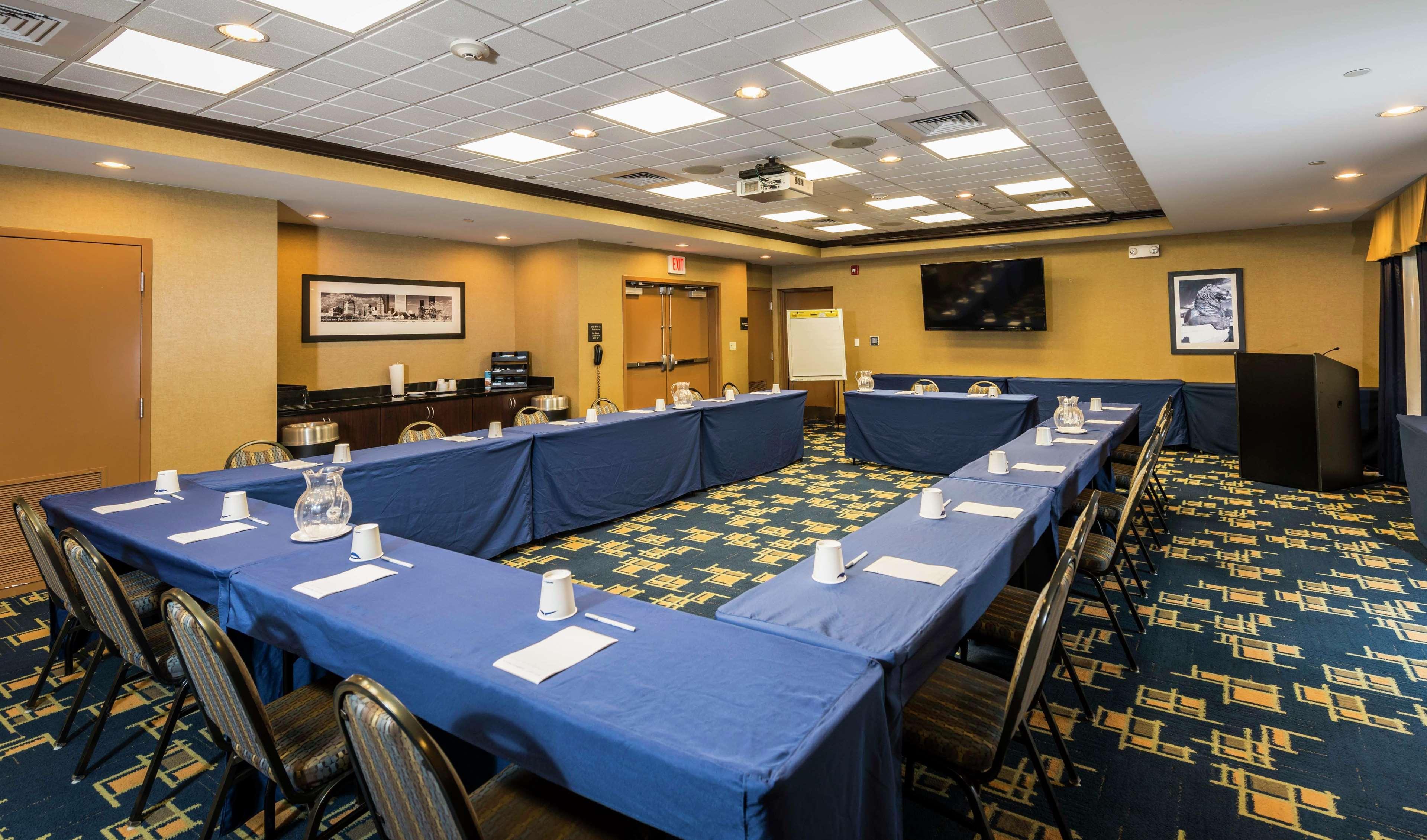 Hampton & South - Bartram Park Hotel