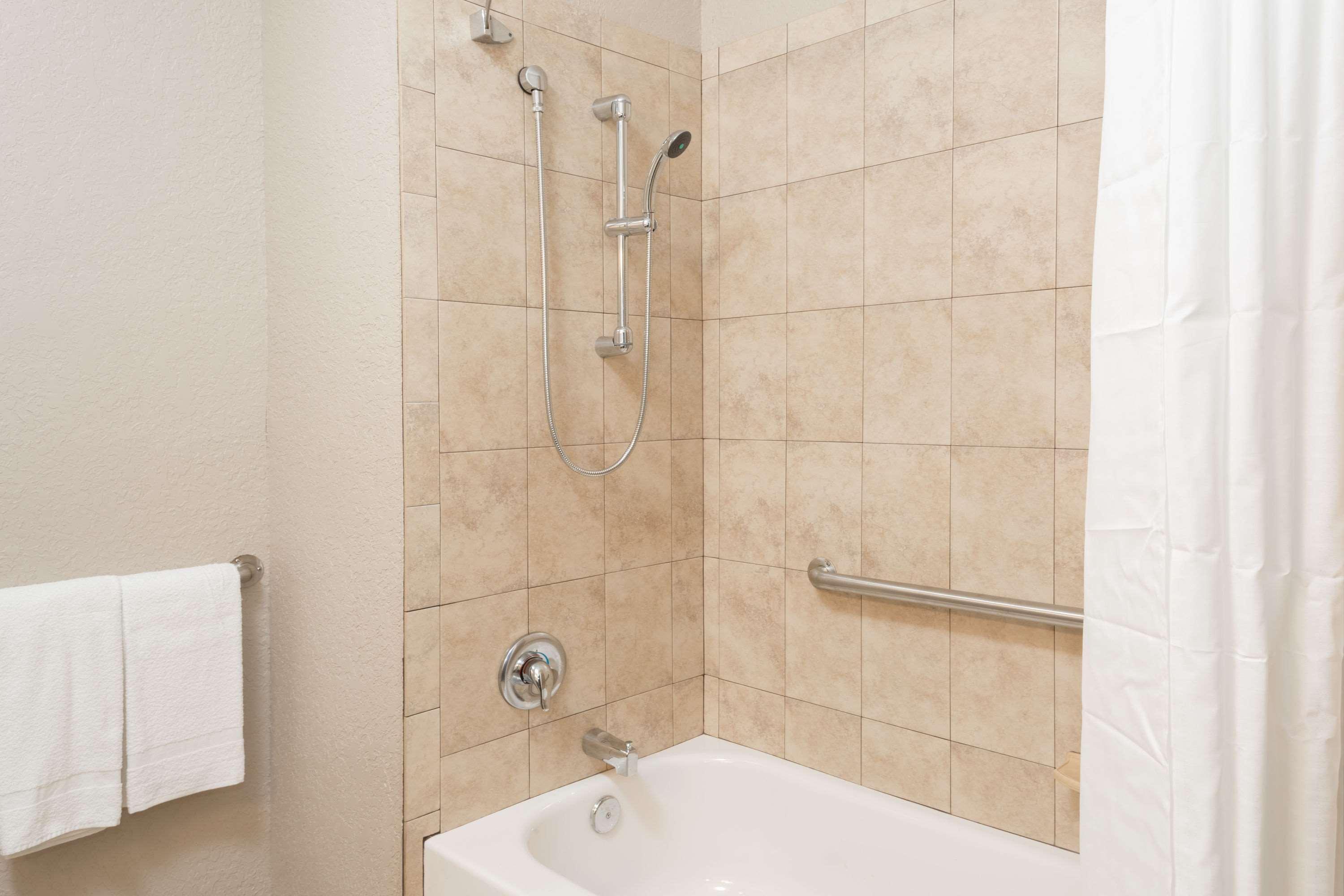Super 8 By Wyndham Pompano
