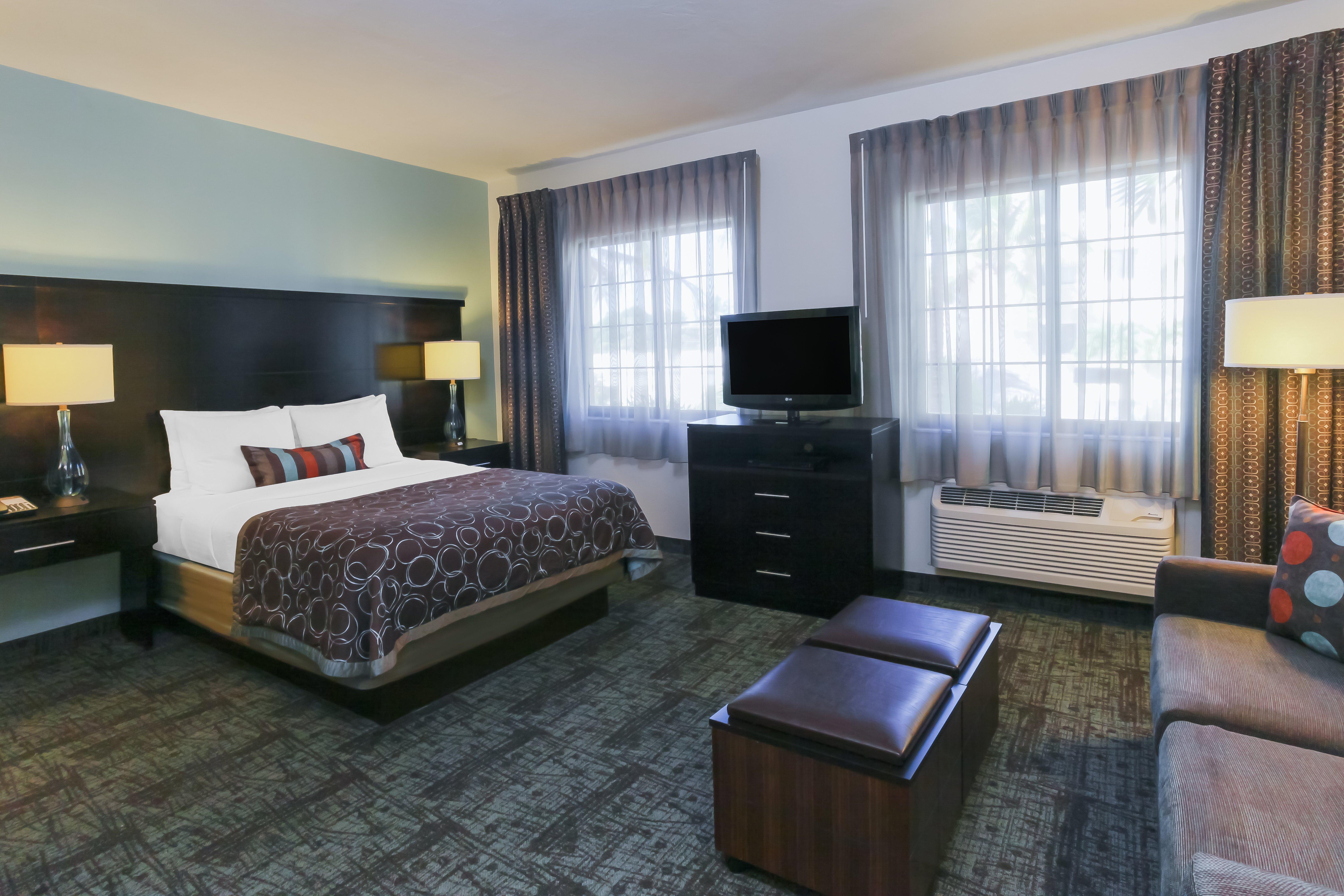 Staybridge - Gulf Coast, An Ihg Resort Naples