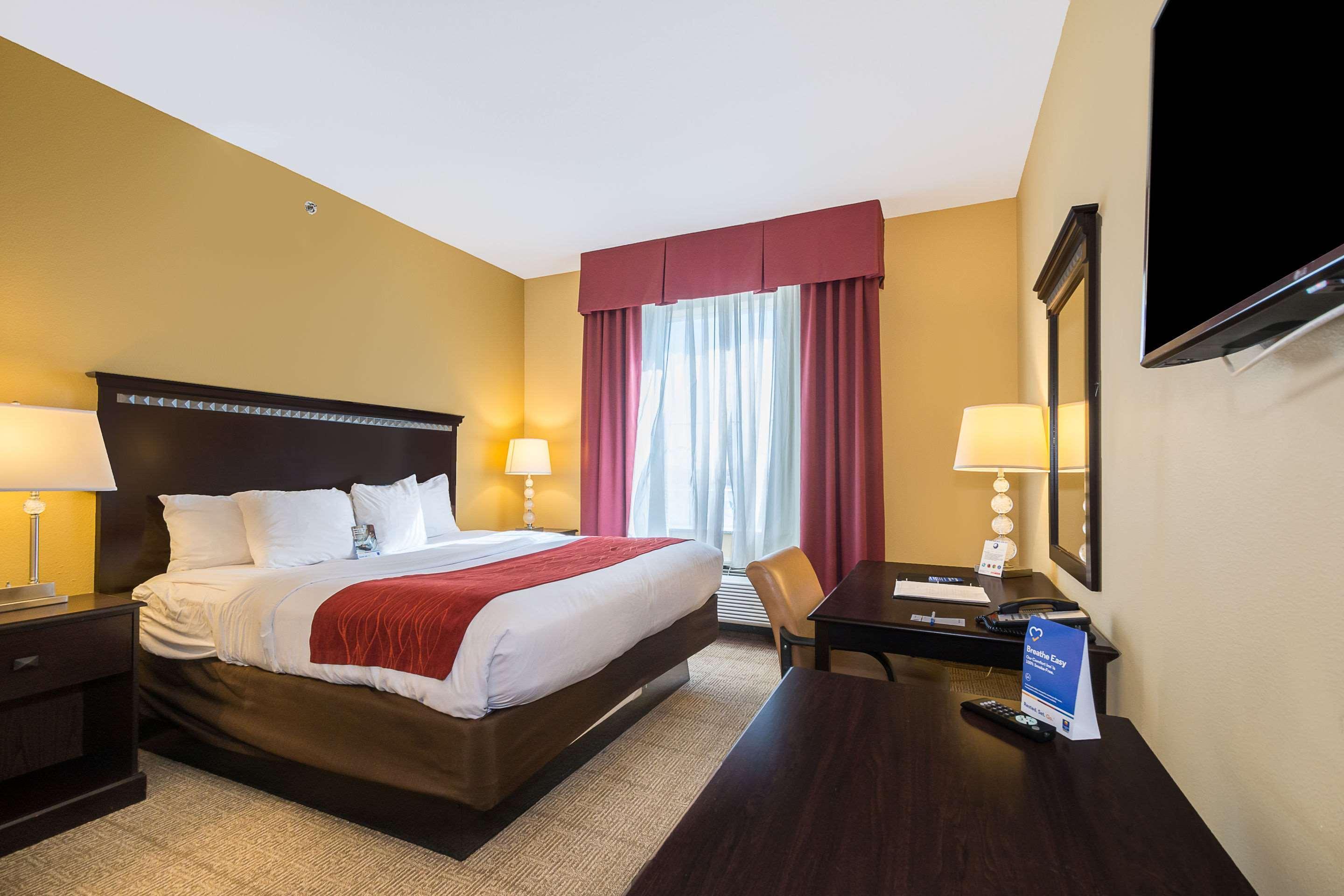 Comfort & Maingate South Hotel 3*