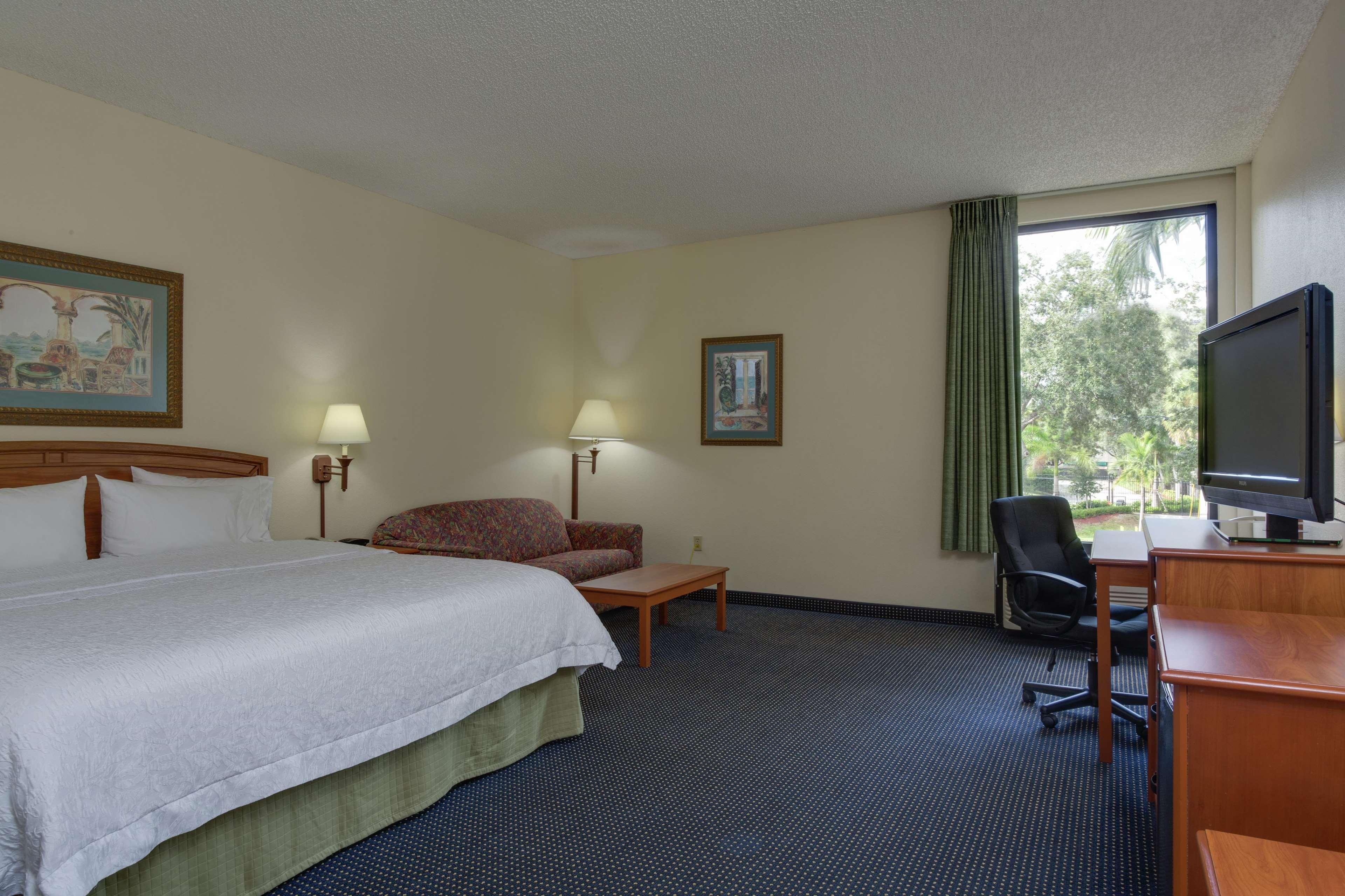 Hampton Commercial Boulevard-fort Lauderdale Hotel 3*