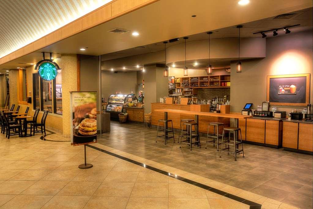 The Florida & Conference Center In The Florida Mall 4*
