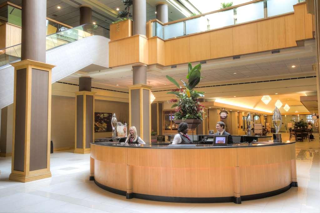 The Florida & Conference Center In The Florida Mall Hotel