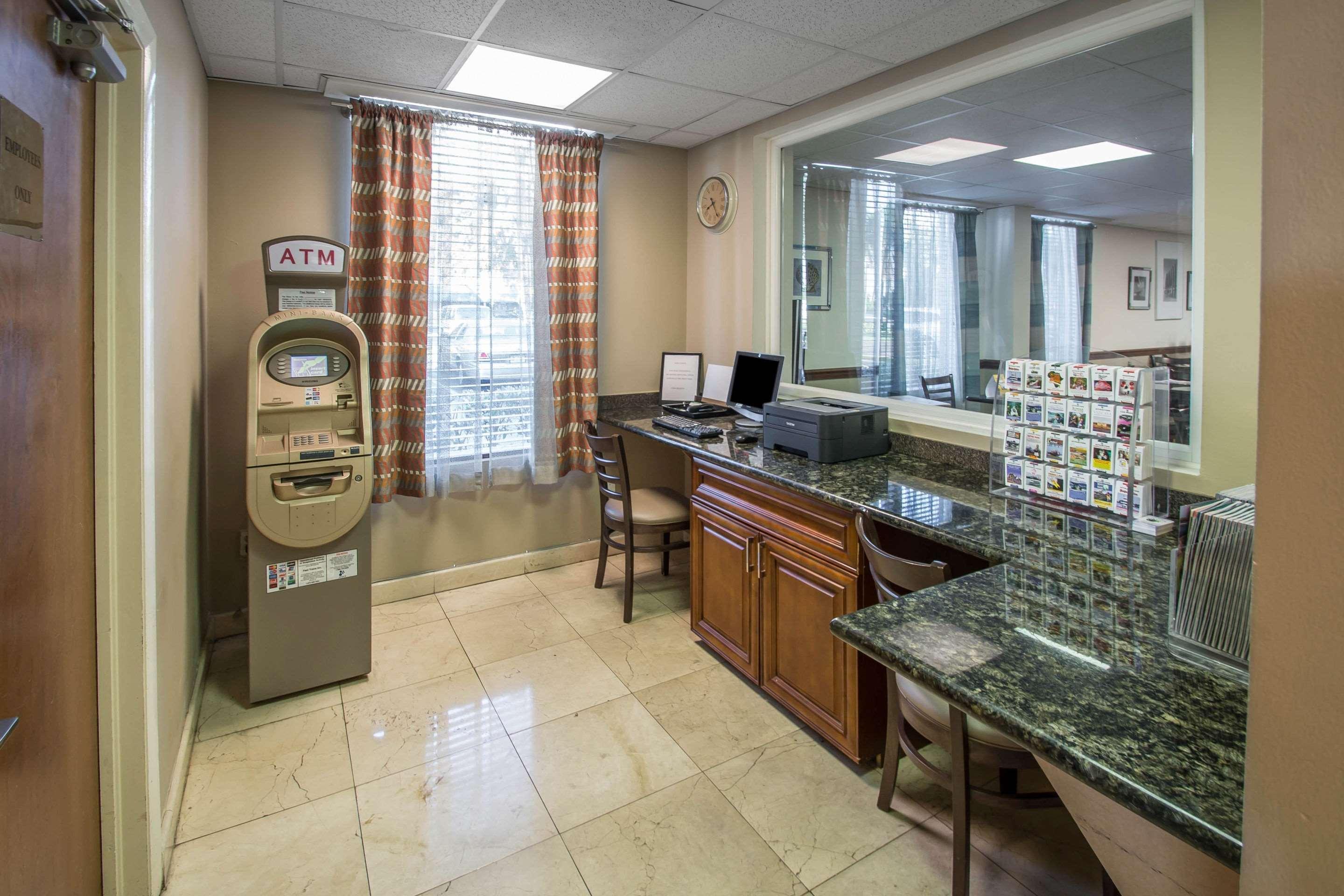 Hotel Comfort & Lauderdale West Turnpike 2*