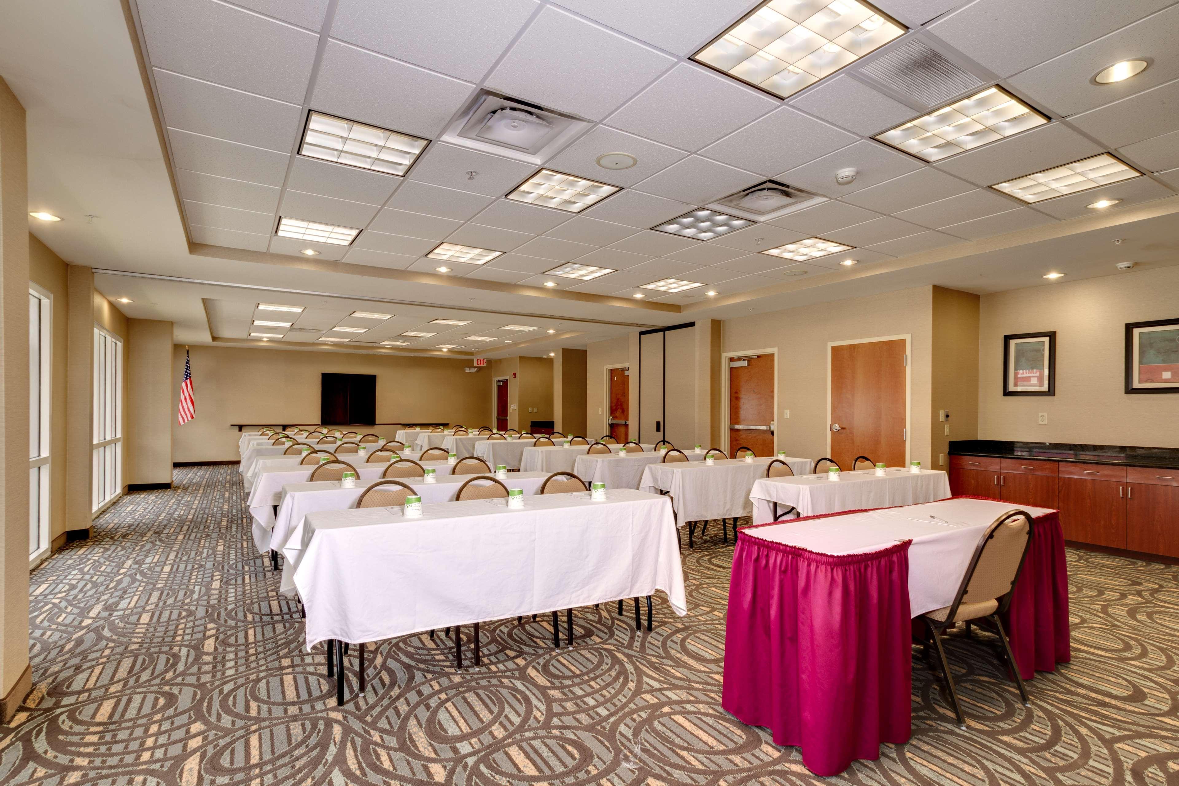 Hotel Hampton & / Myers Cape Coral