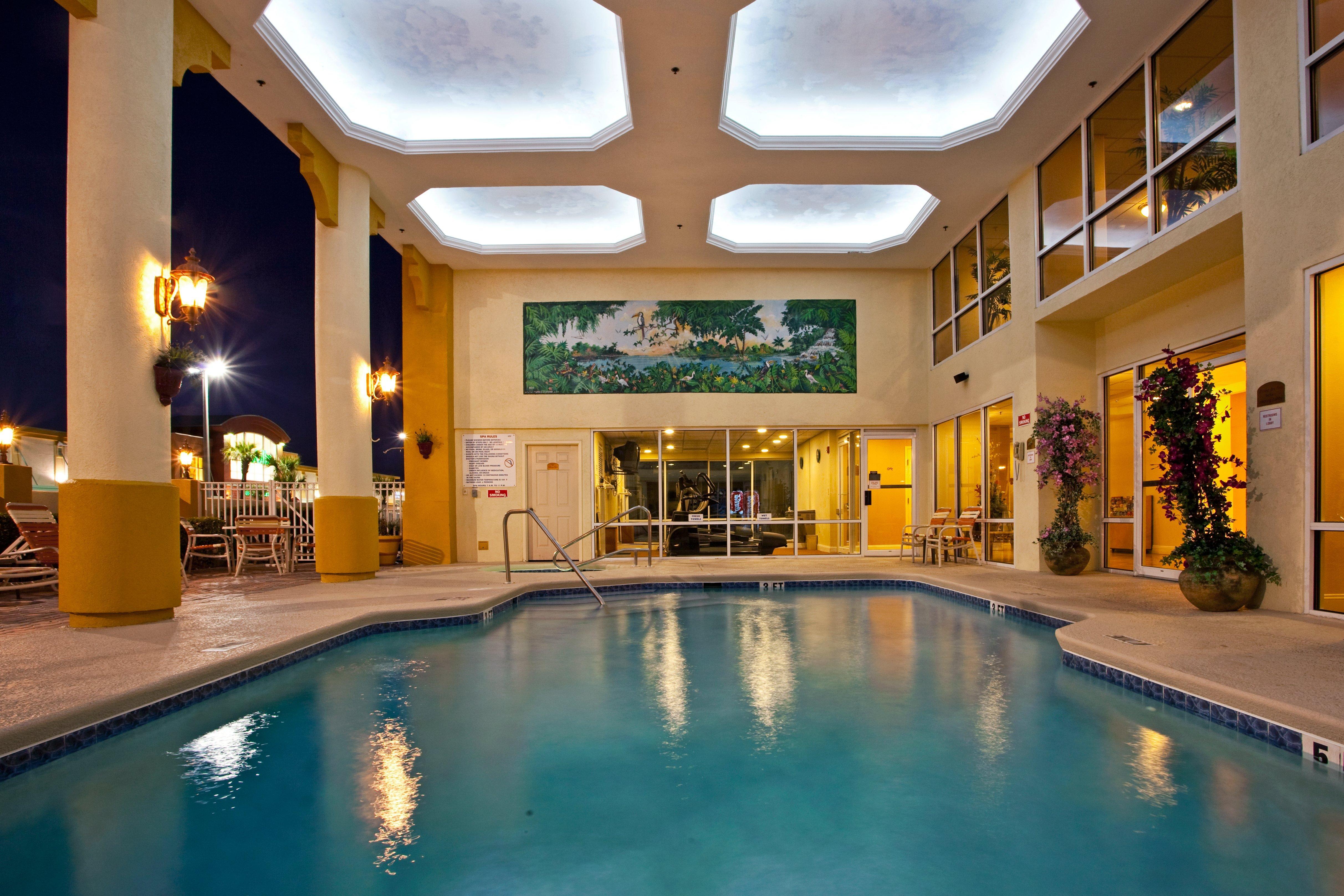 Express & Cocoa By Ihg Resort