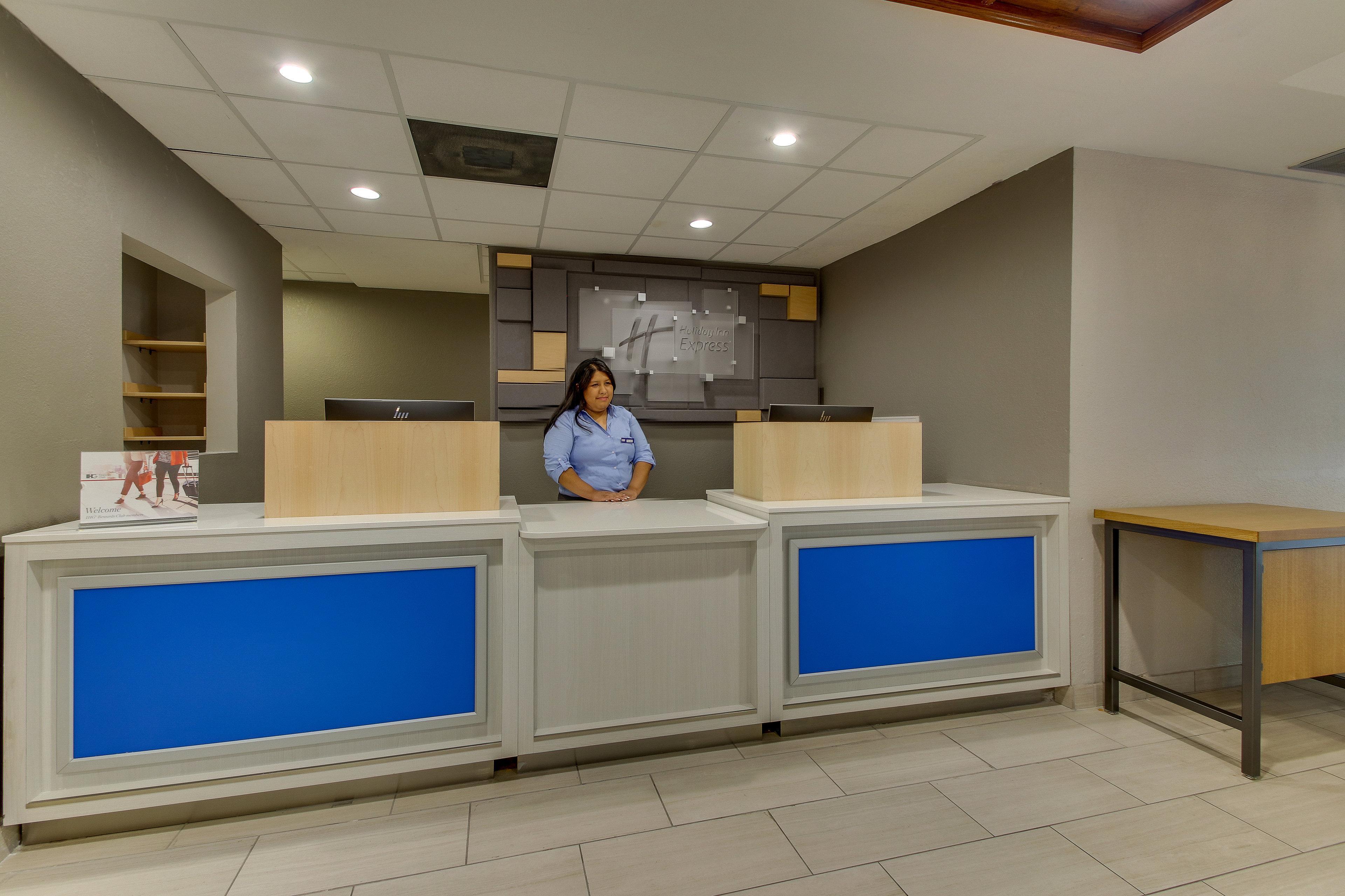 Express West Palm Metrocentre By Ihg Inn 3*