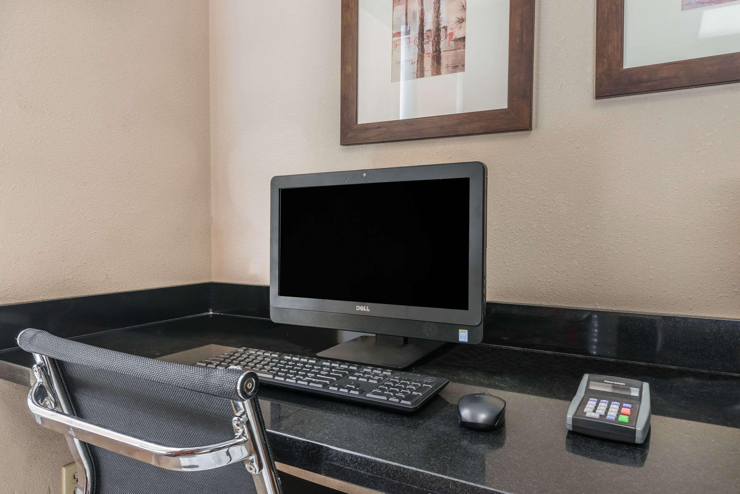 Comfort Sawgrass Hotel 3*