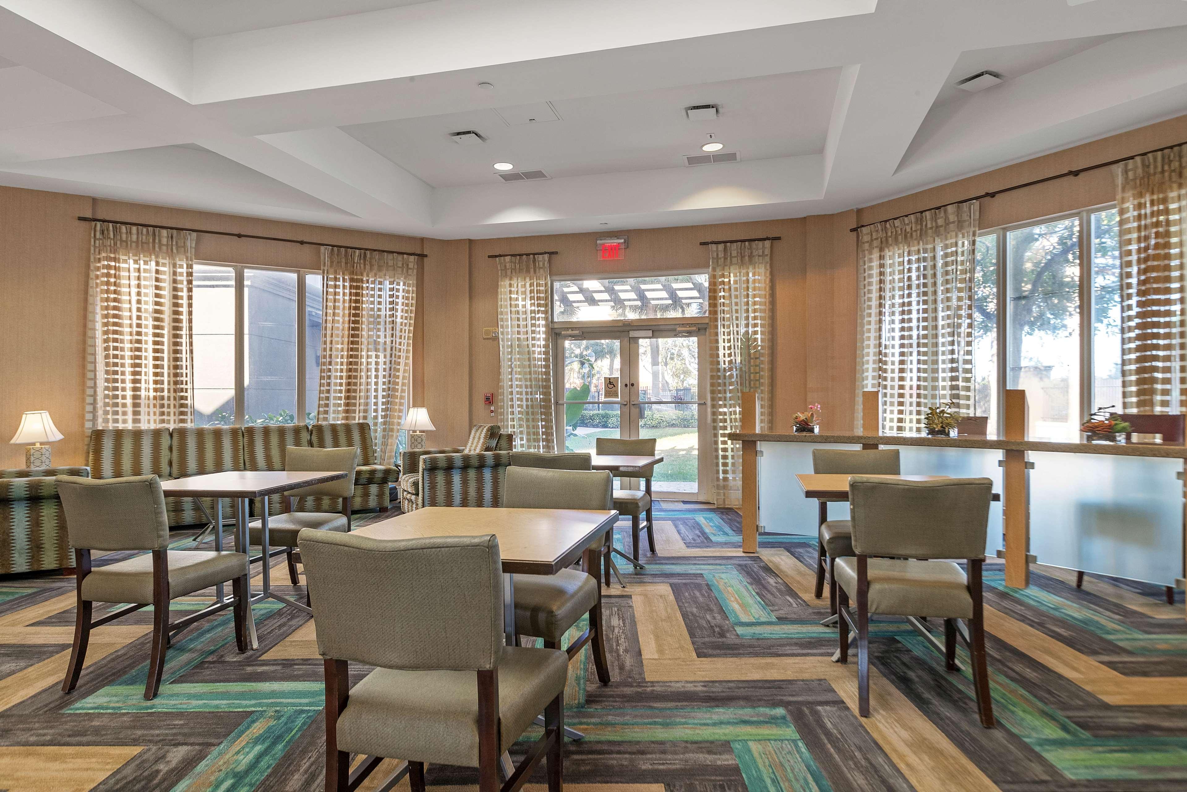 La Quinta By Wyndham Ft. Lauderdale Airport Hotel