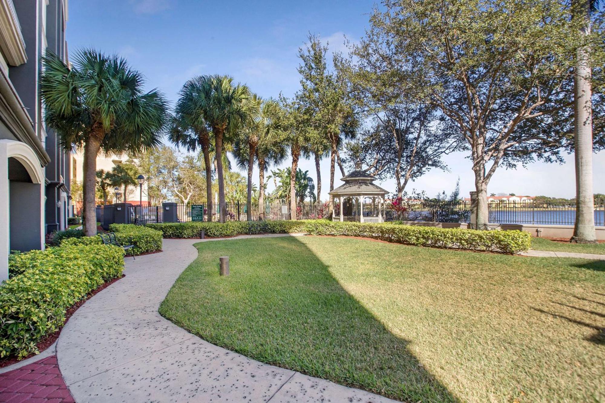 La Quinta By Wyndham Ft. Lauderdale Airport 3*
