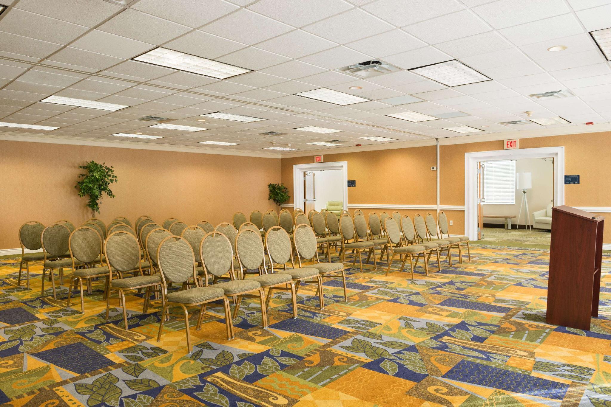 Wyndham Garden Capitol Near Fsu 3*