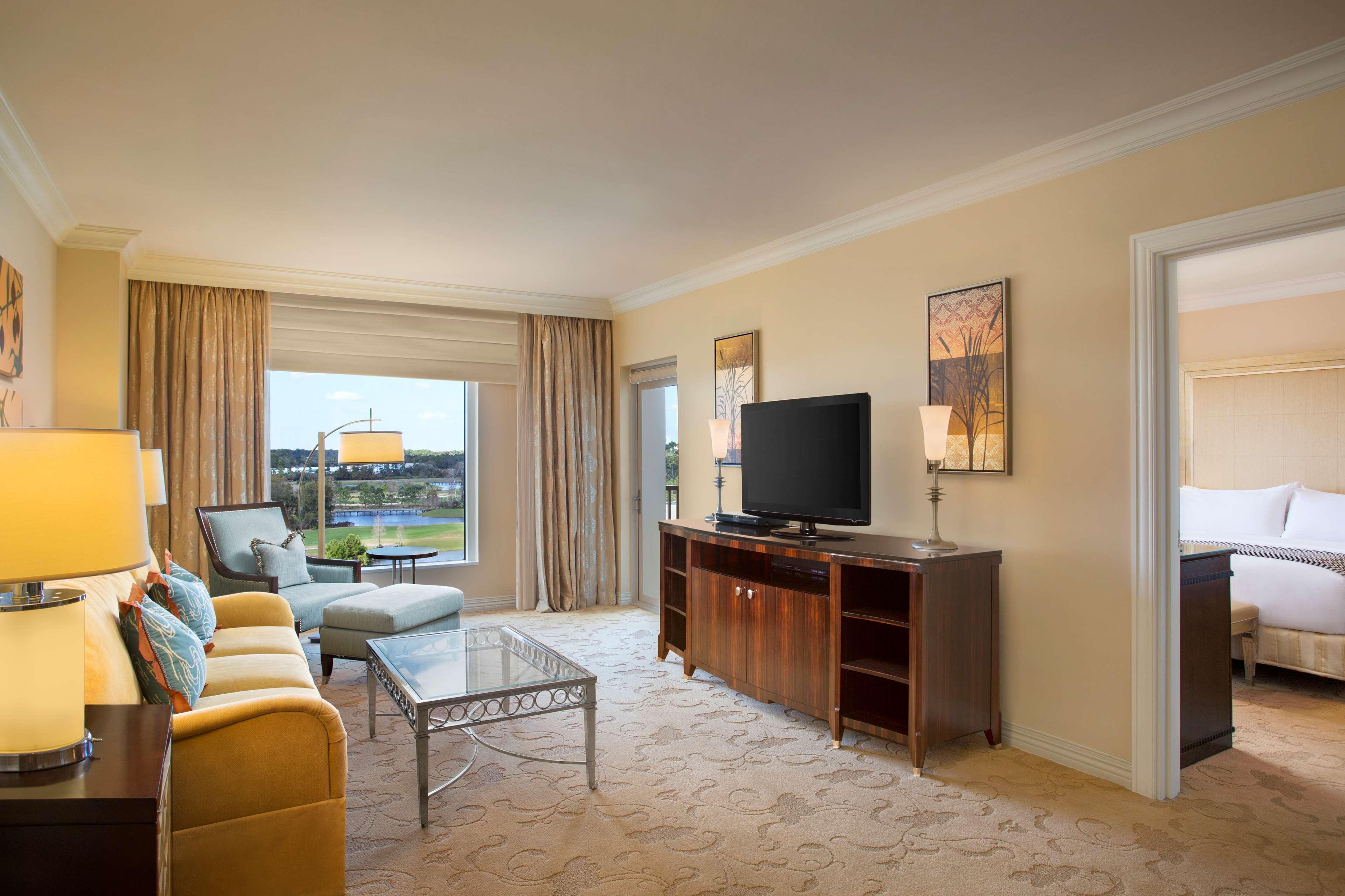 Resort Waldorf Astoria Orlando - An Official Walt World