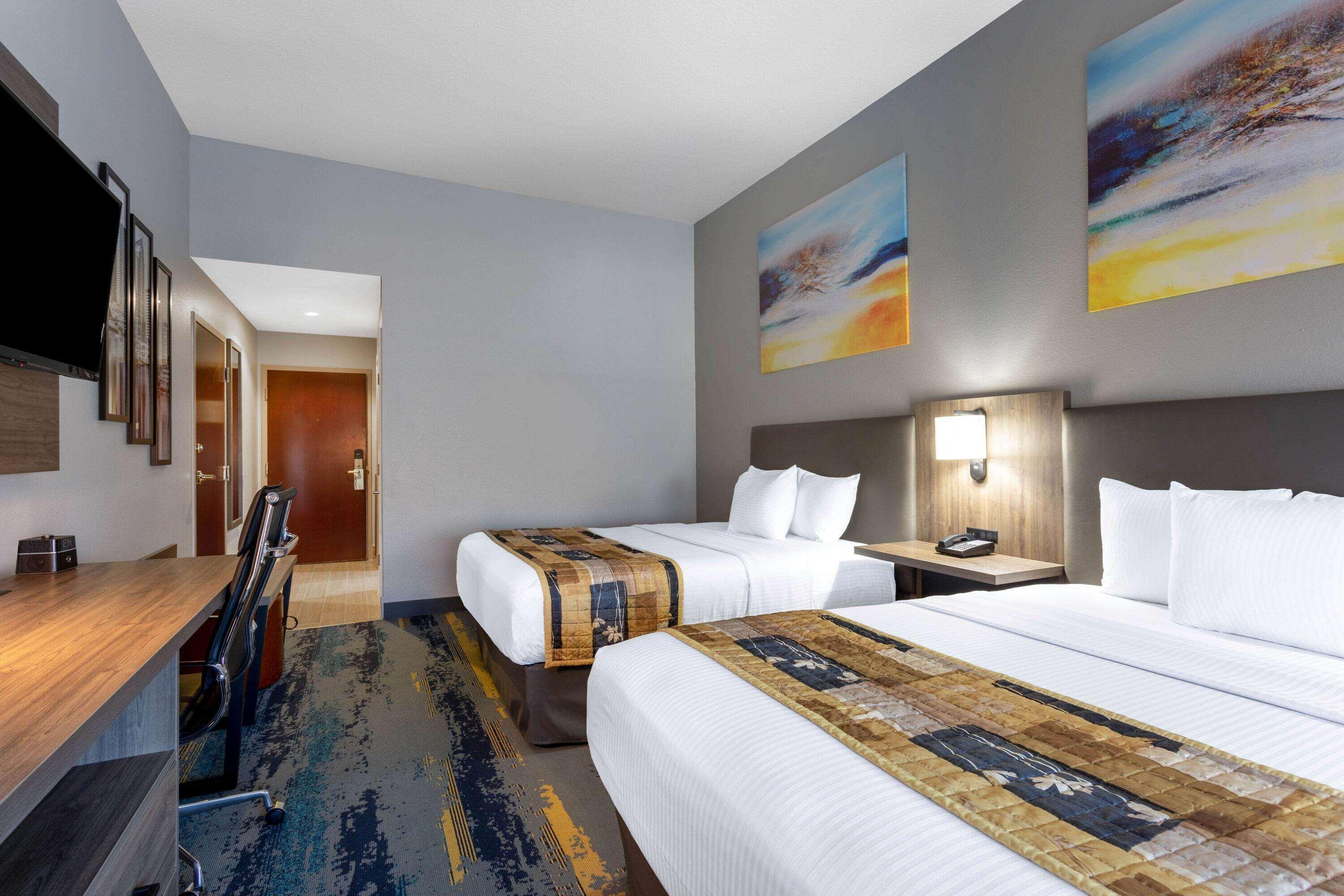 La Quinta By Wyndham Hotel