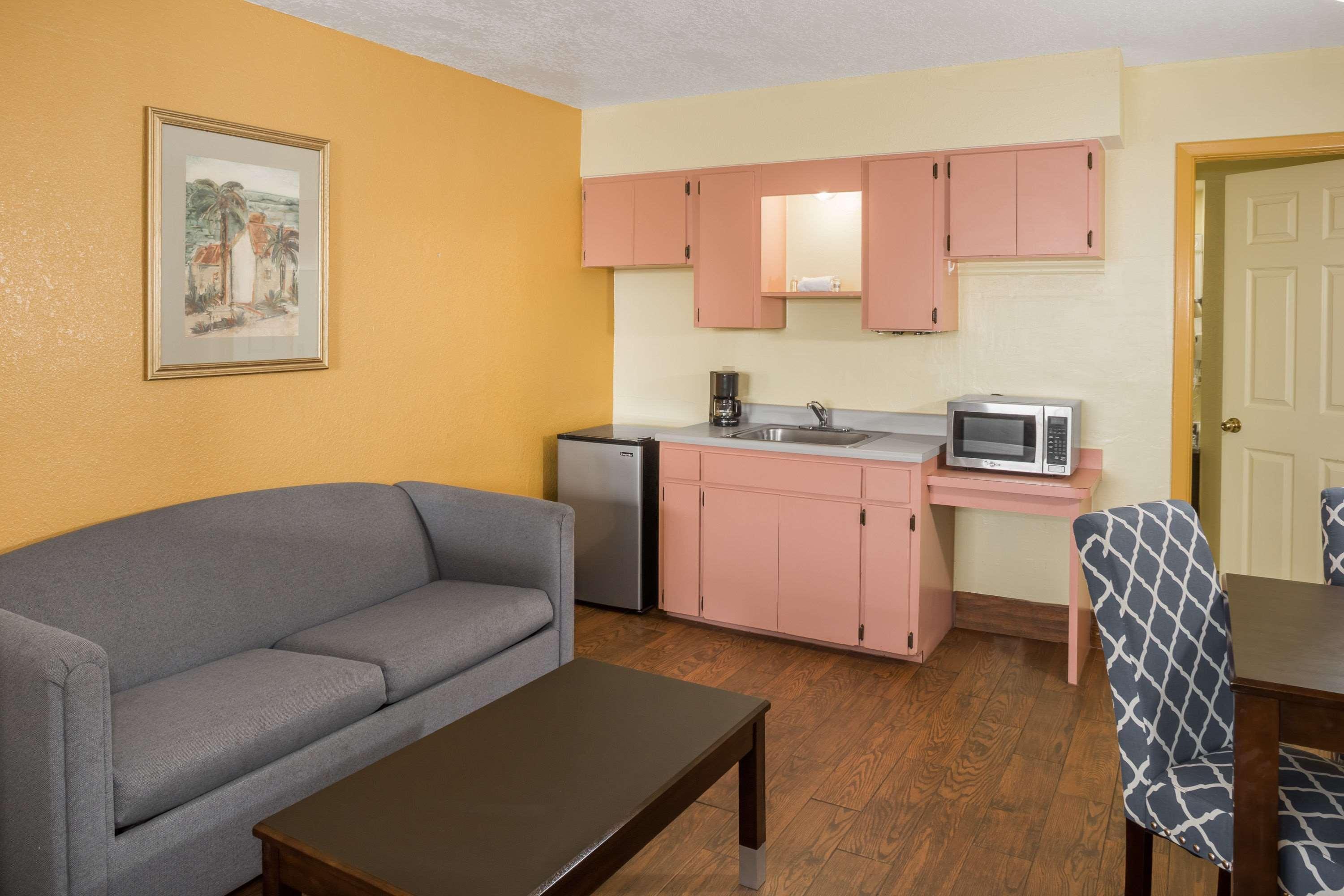 Days & By Wyndham Port Richey