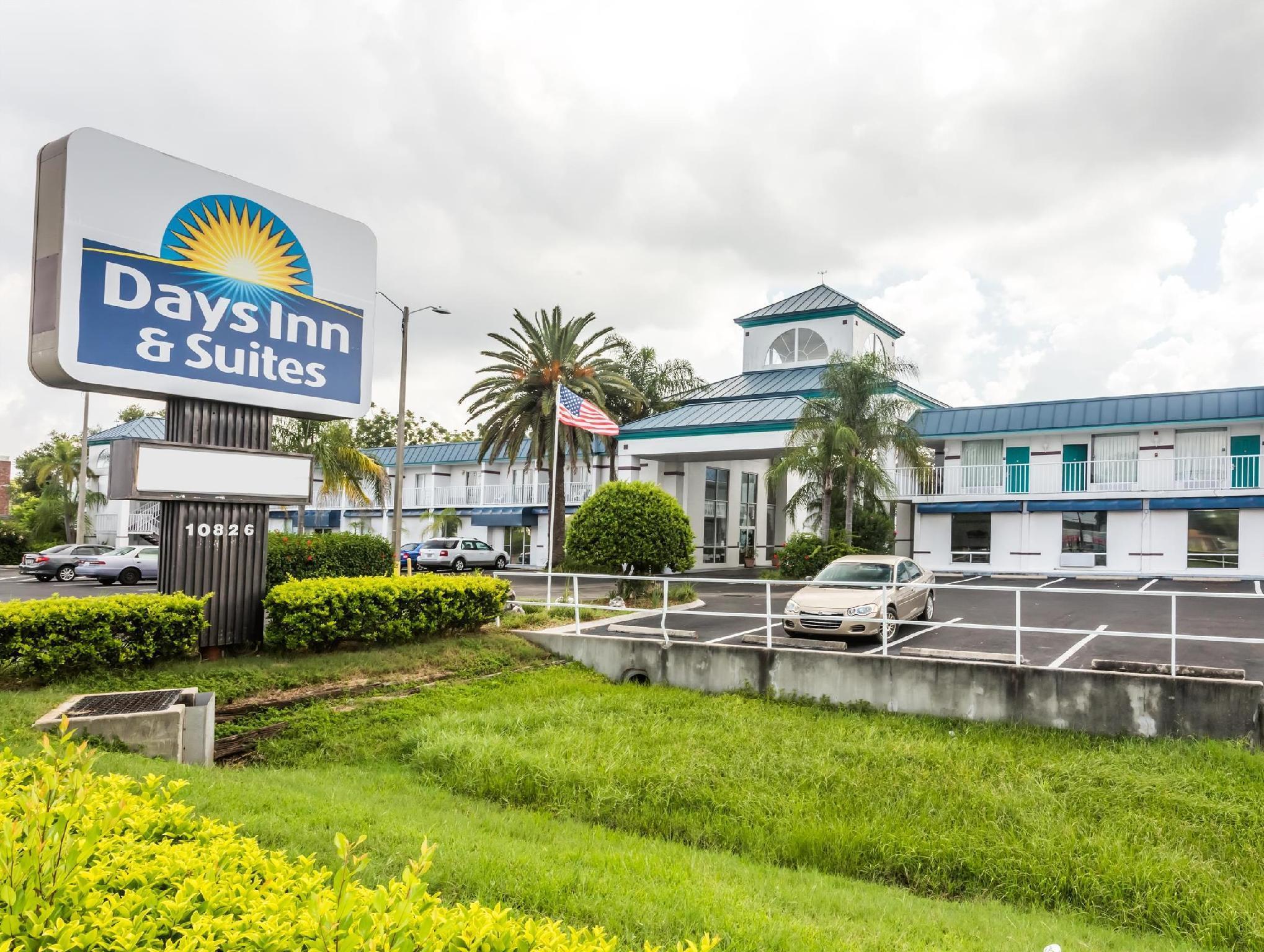 Hotel Days & By Wyndham