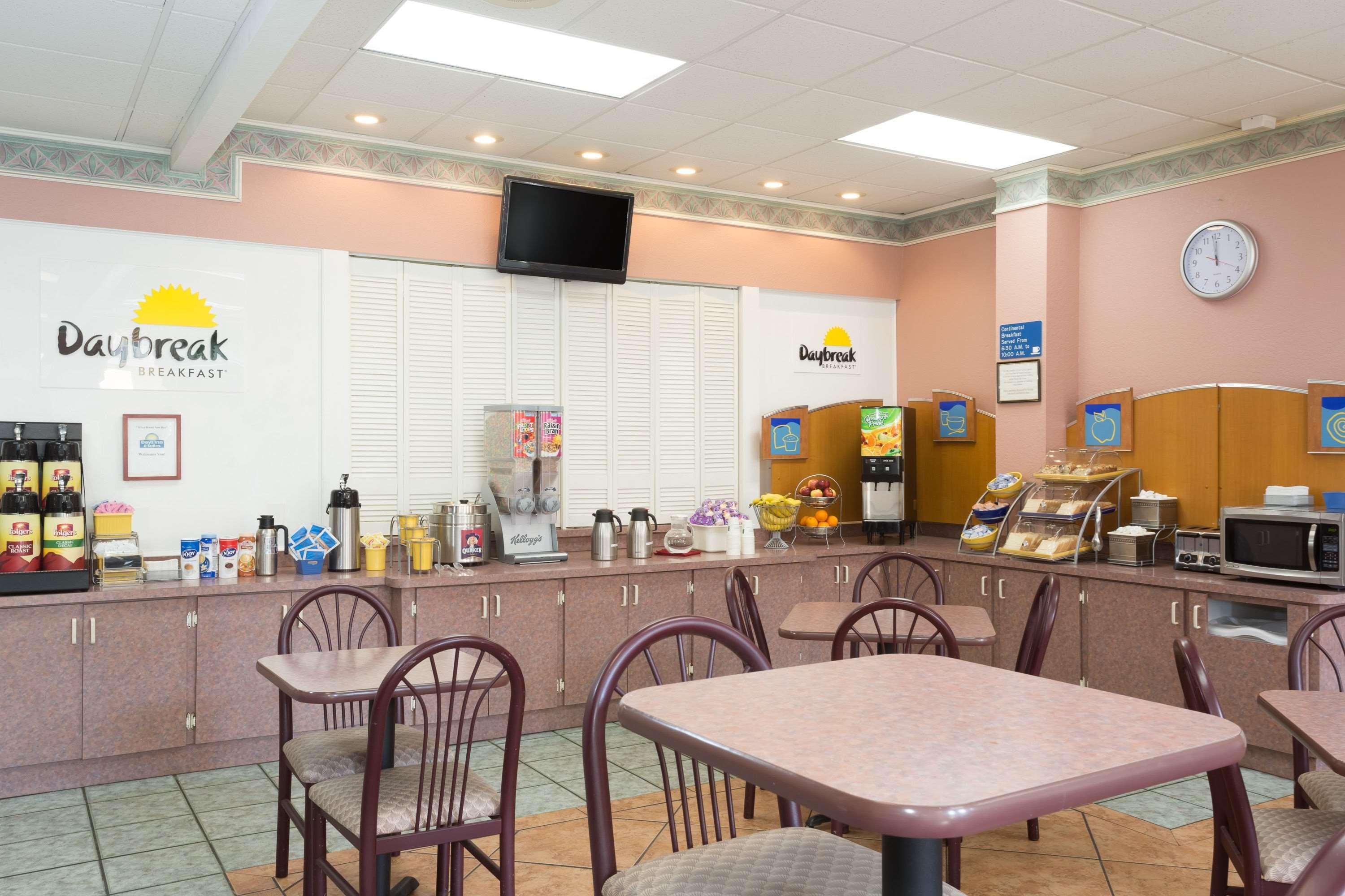 Hotel Days & By Wyndham Port Richey