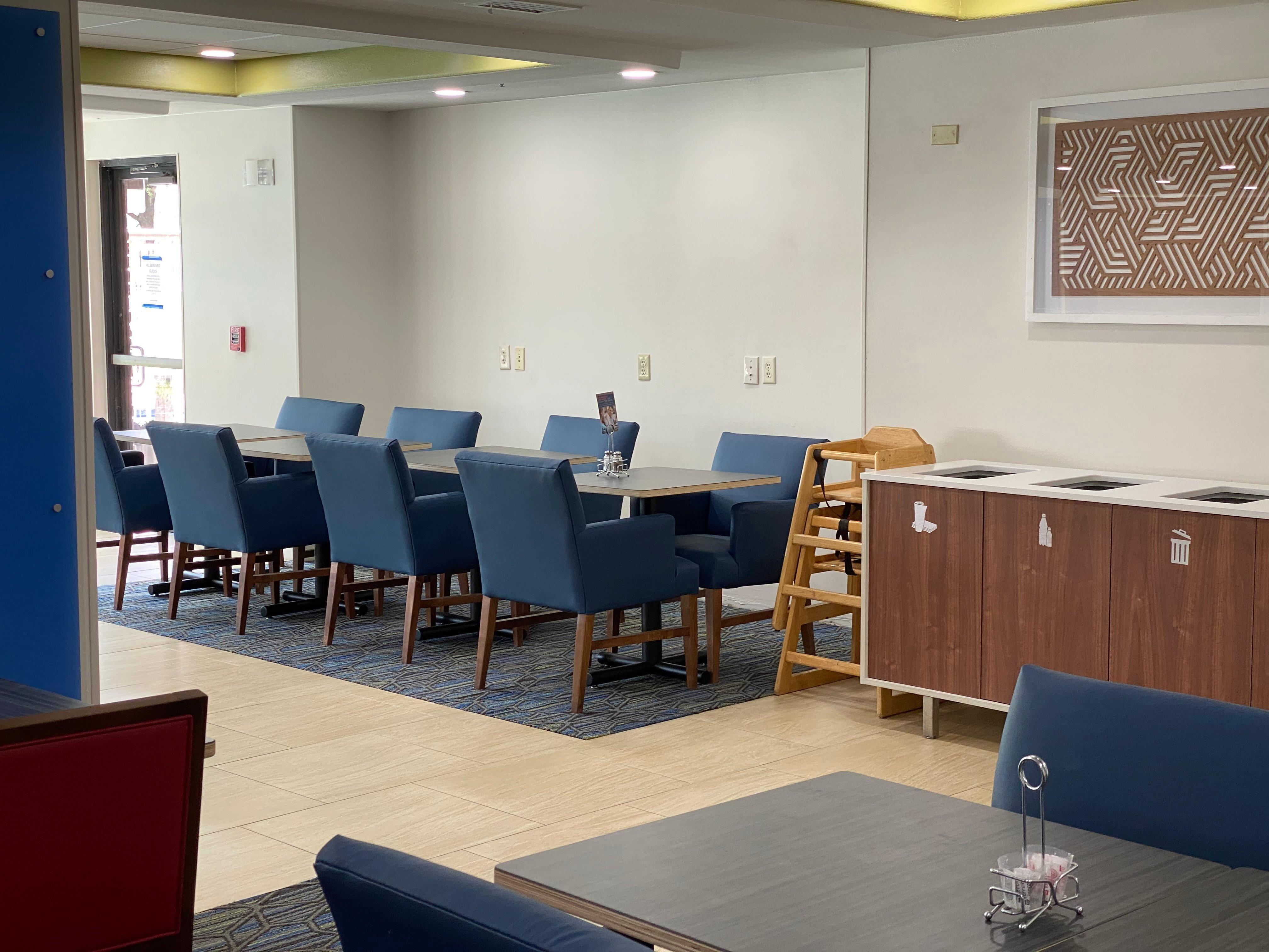 Hotel Express & Jacksonville-blount Island By Ihg 2*