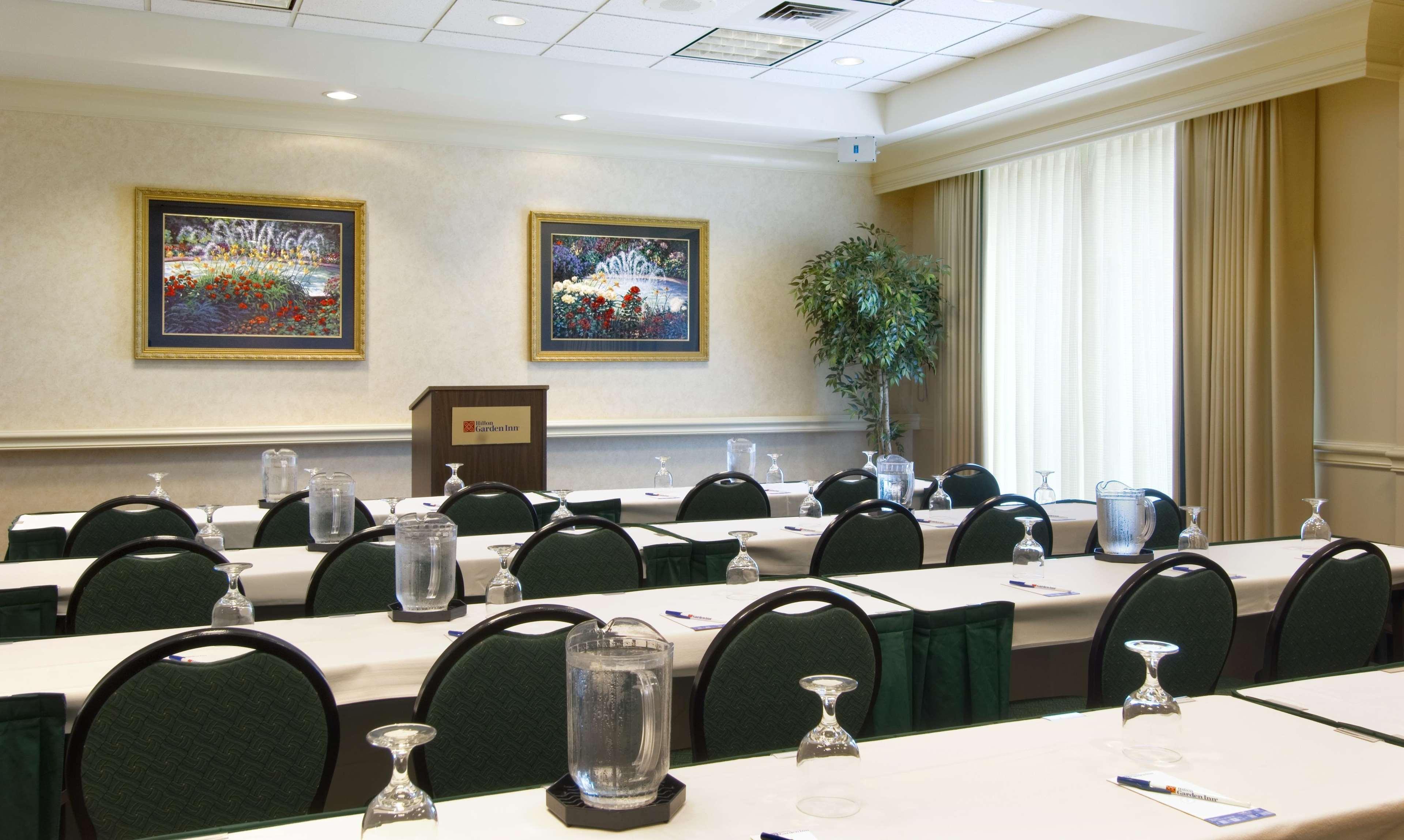 Hilton Garden Tampa North Hotel