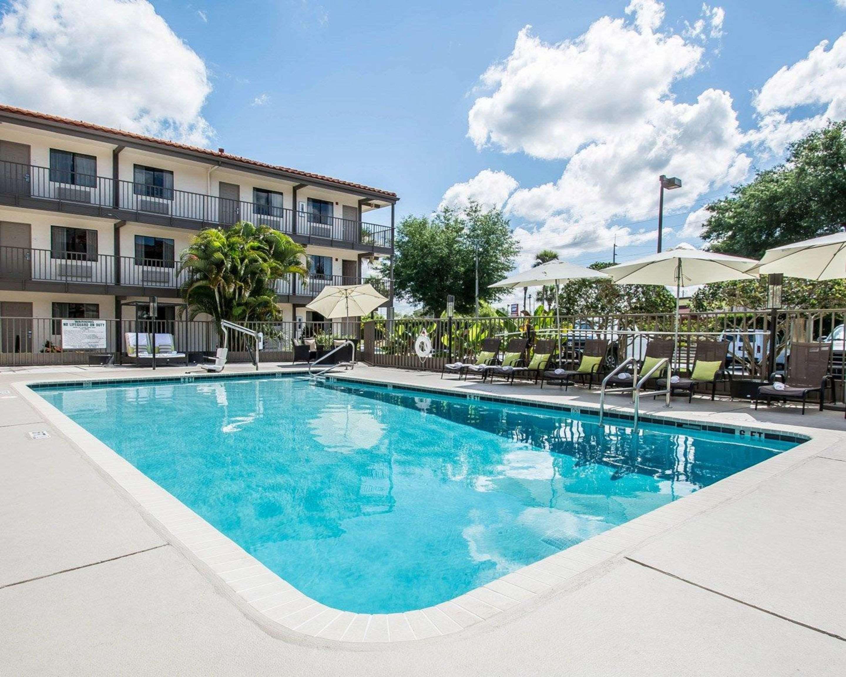 Quality & By The Parks Hotel Four Corners