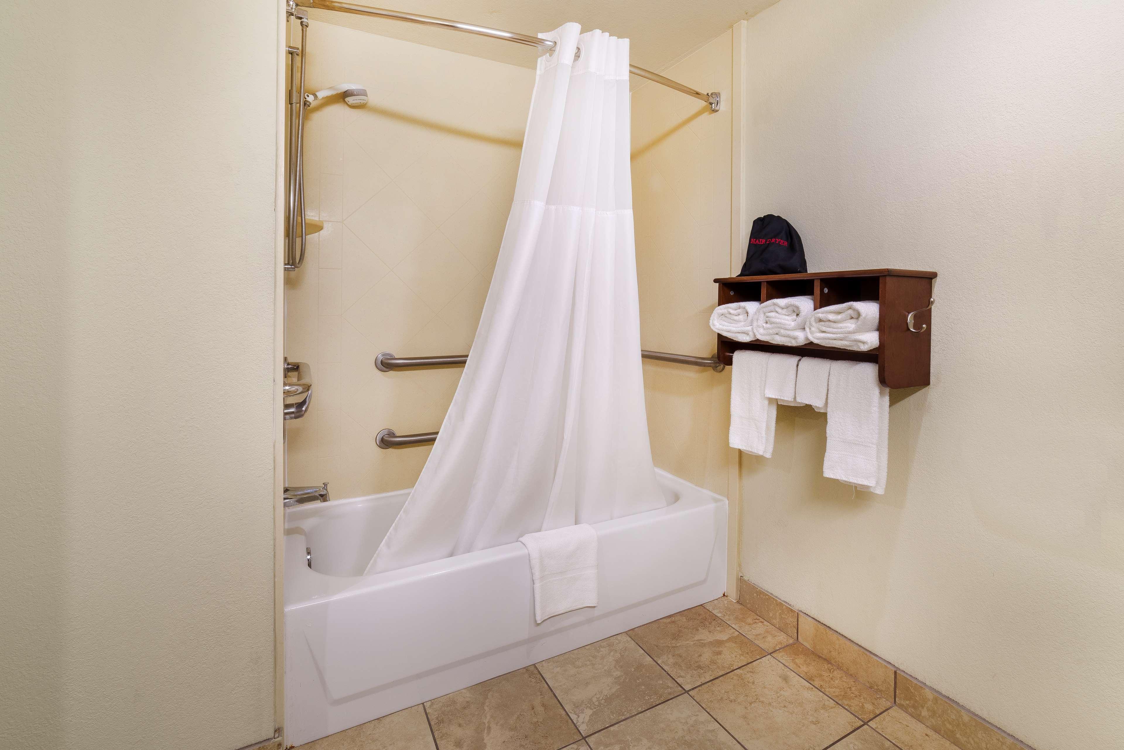 Hotel Hampton 3*