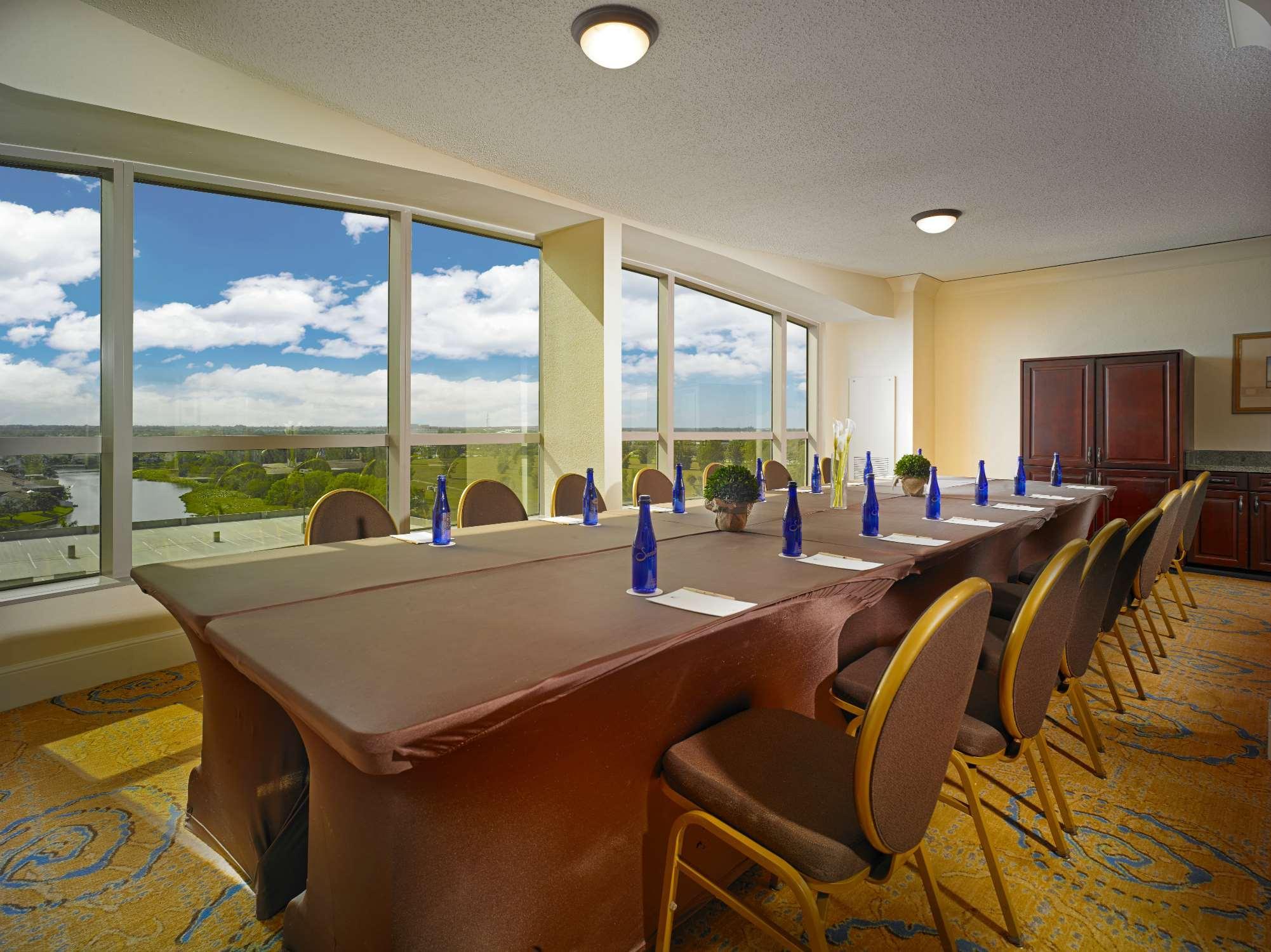 Doubletree By Hilton - Sawgrass Mills Hotel