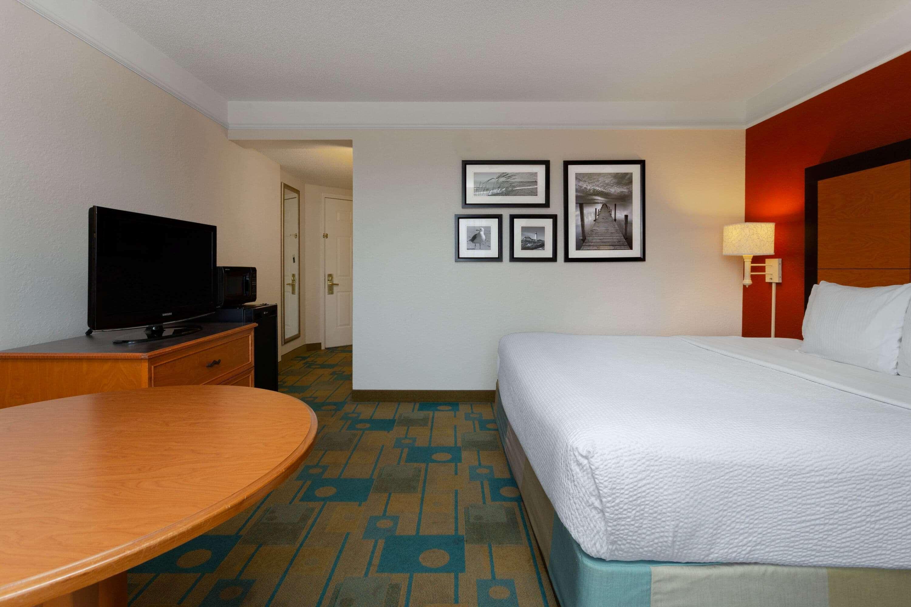 La Quinta By Wyndham West