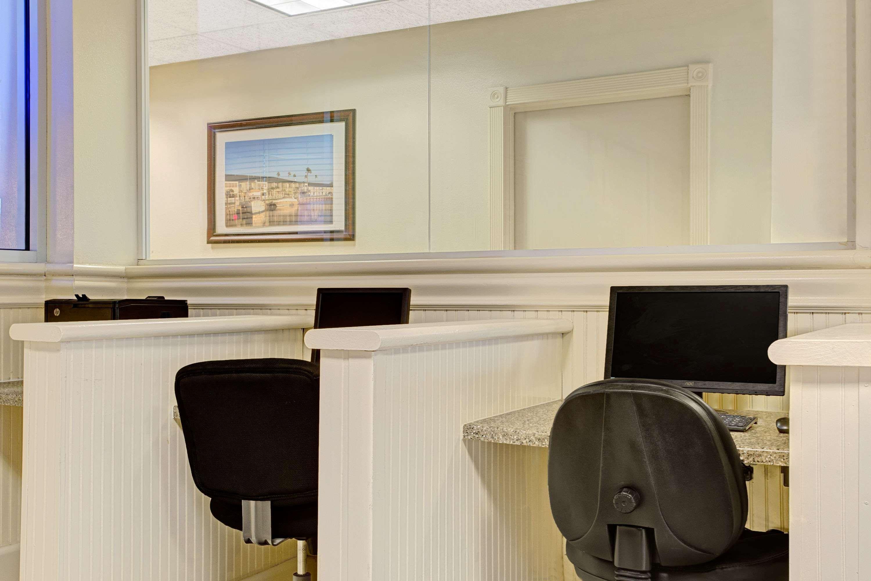 Ramada By Wyndham Waterfront Sarasota