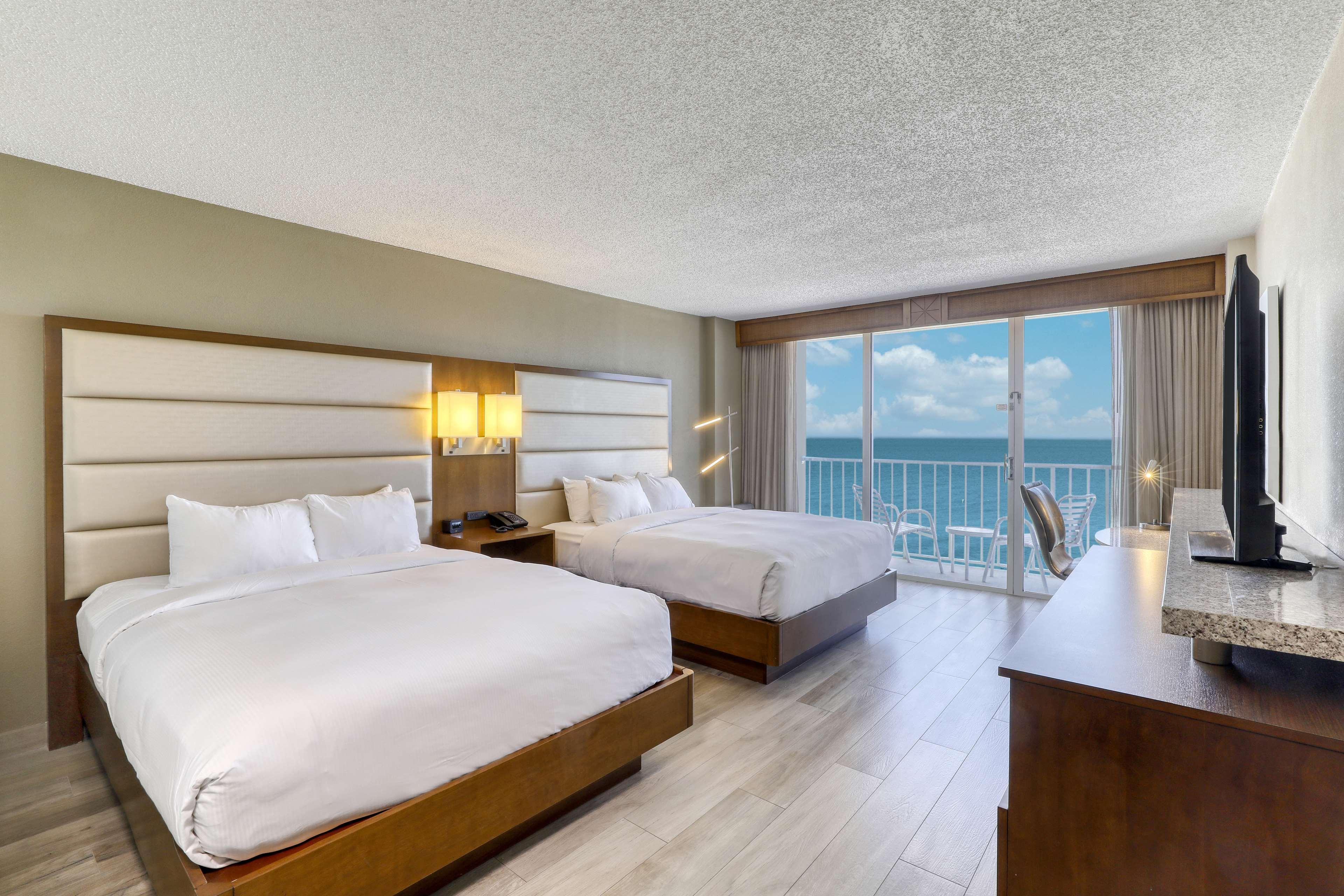 Doubletree By Hilton Tampa Bay - North Redington