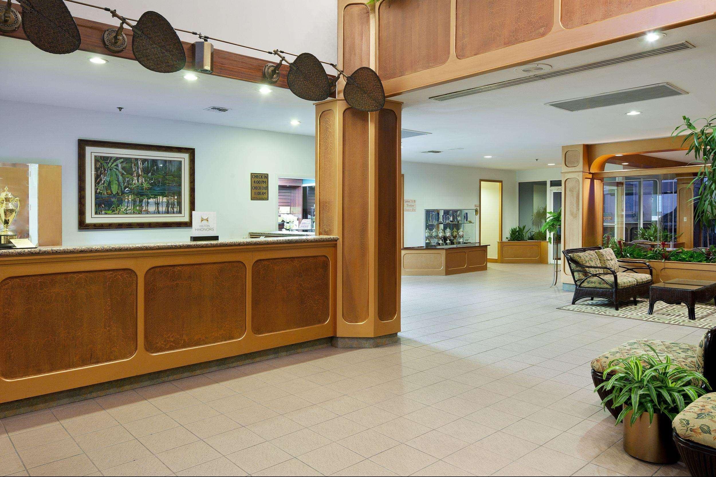 Doubletree By Hilton Tampa Bay - North Redington Resort