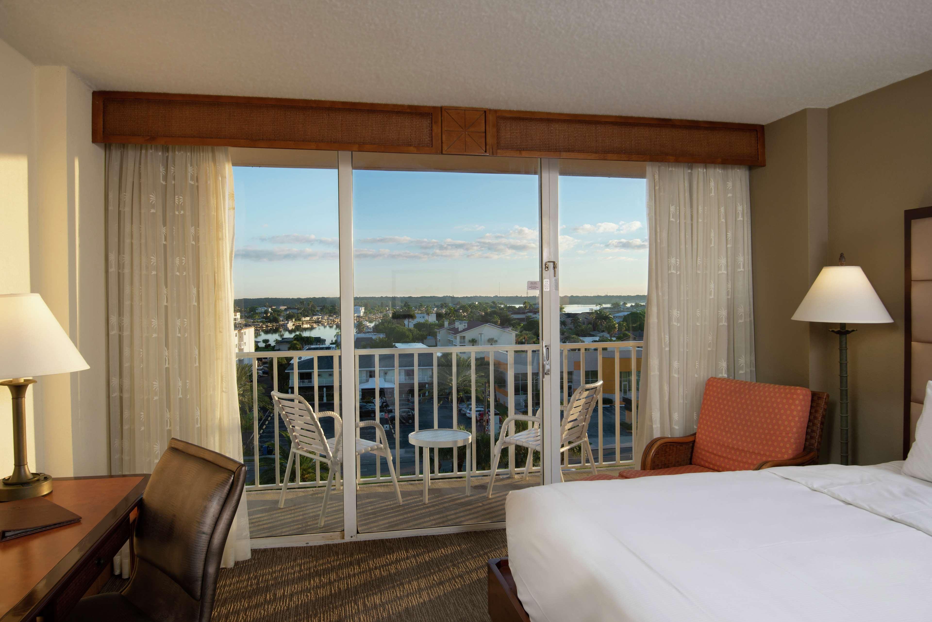 Doubletree By Hilton Tampa Bay - North Redington Resort St. Pete Beach