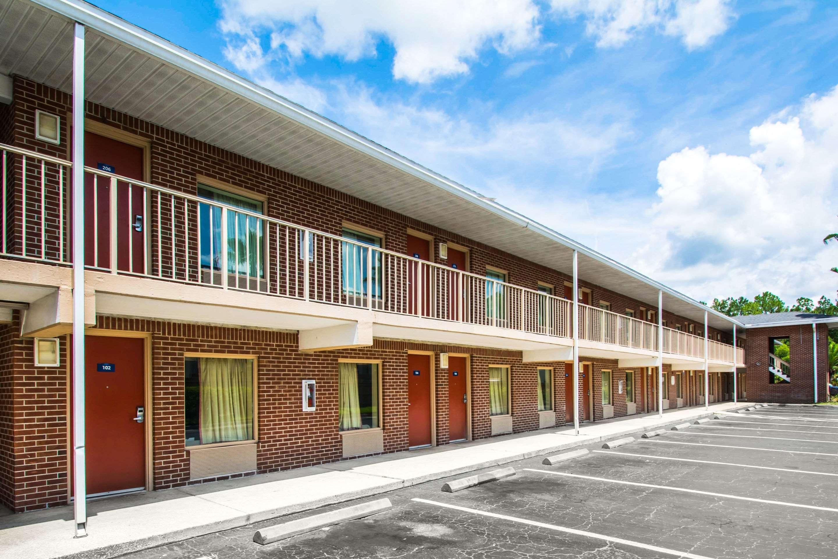 Lodge Jax Airport