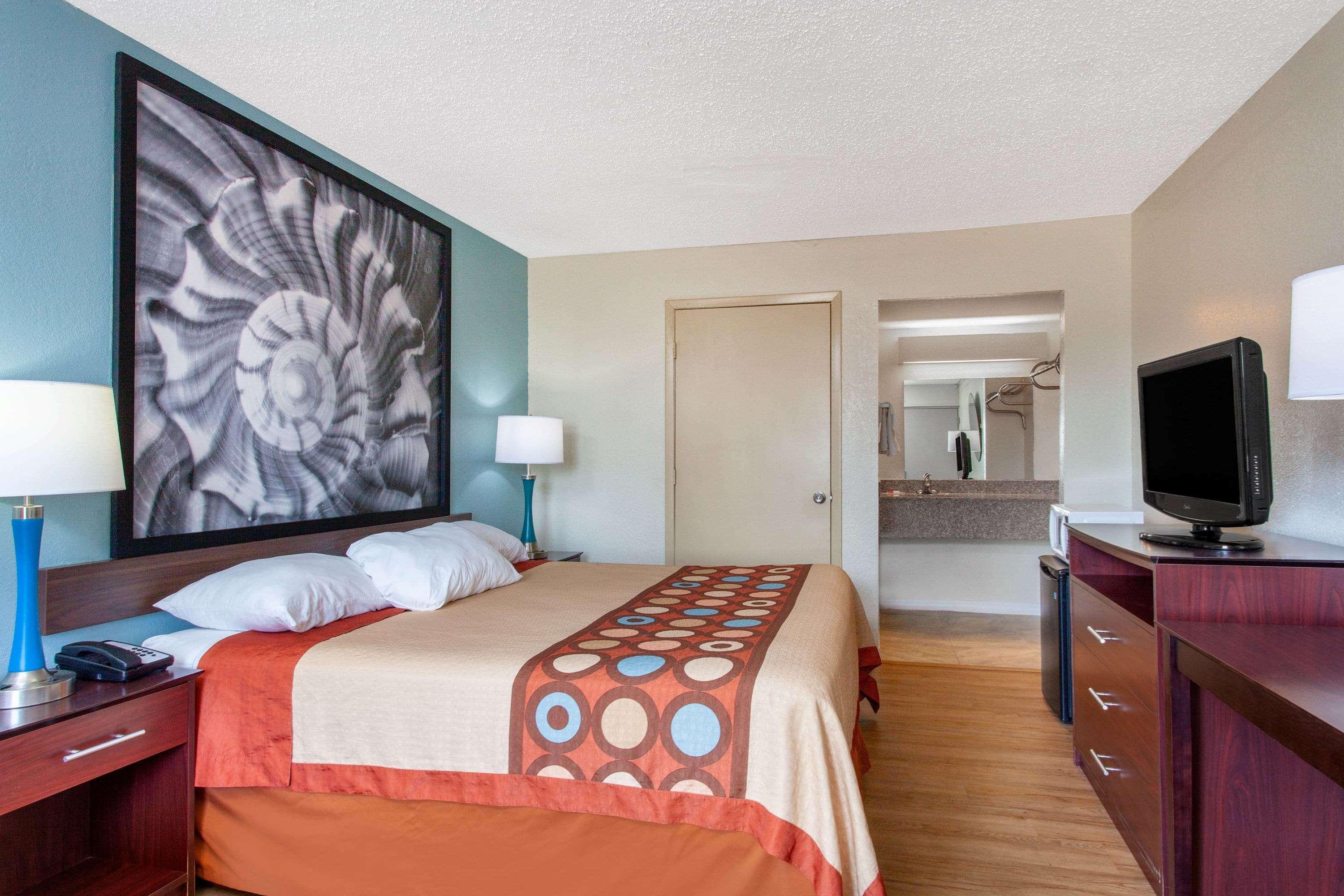 Motel Super 8 By Wyndham Clearwater/us Hwy 19 N