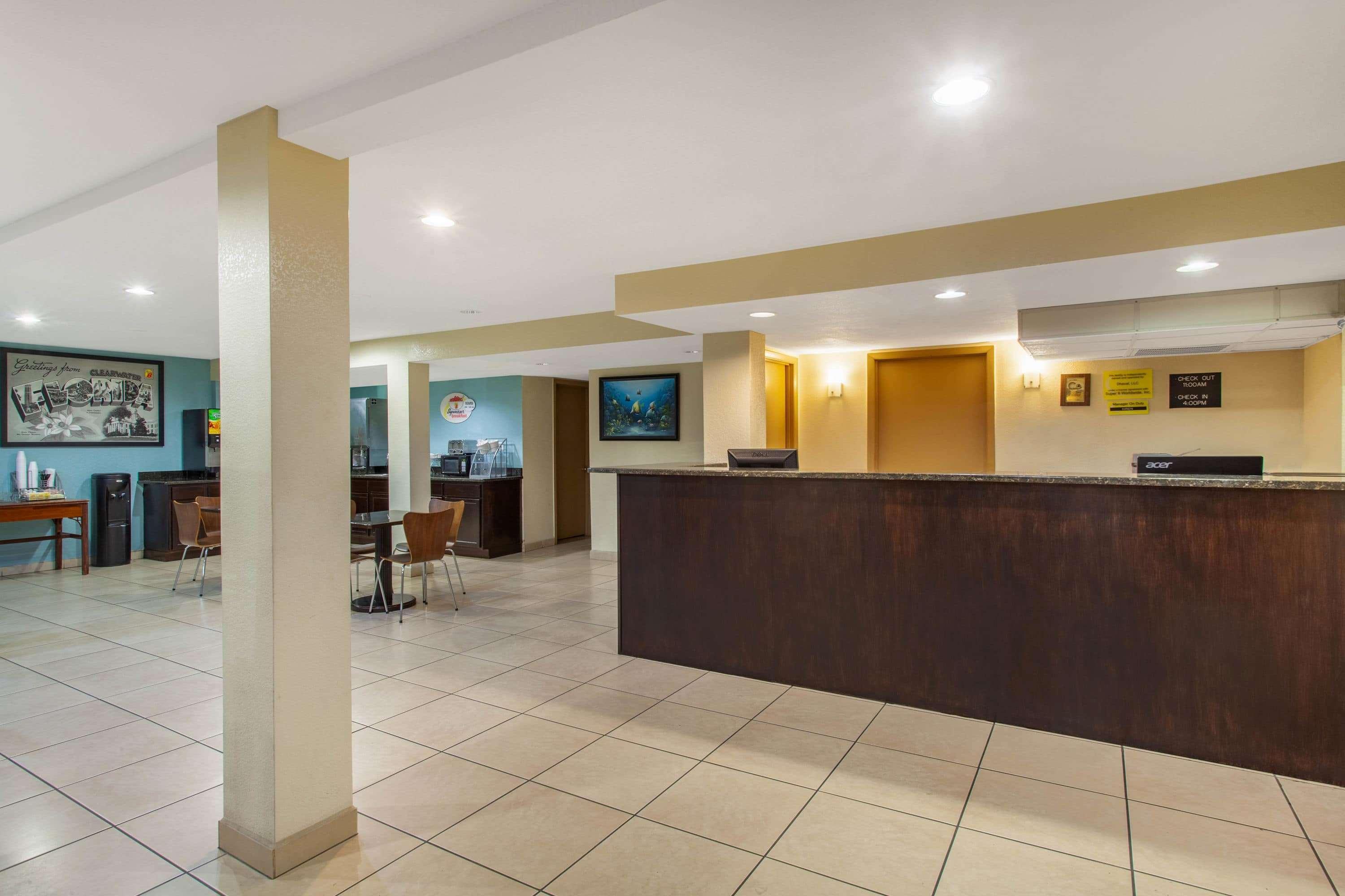 Super 8 By Wyndham Clearwater/us Hwy 19 N Motel 2*