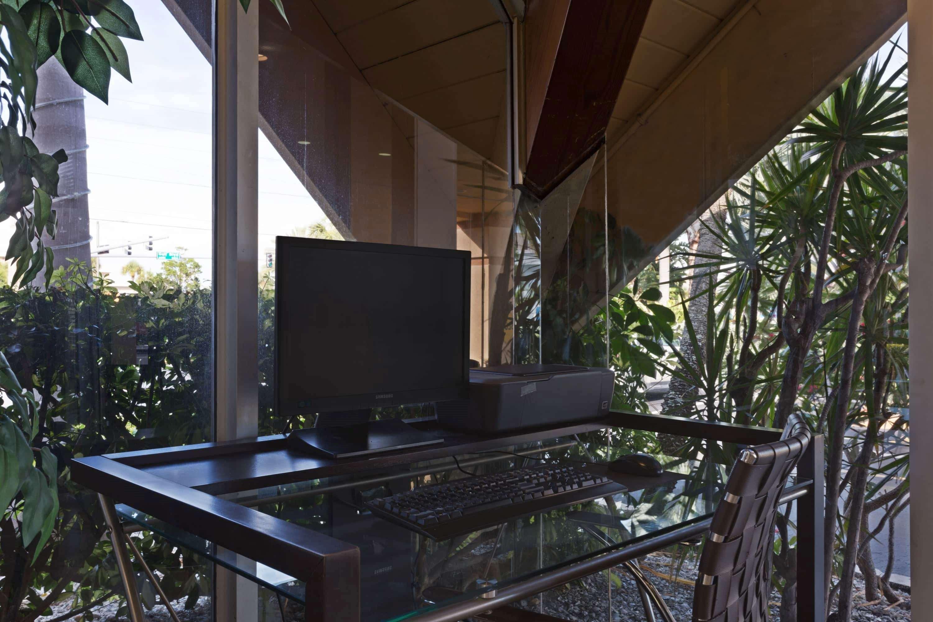 Hilton Garden St. Pete Beach, Fl 3*