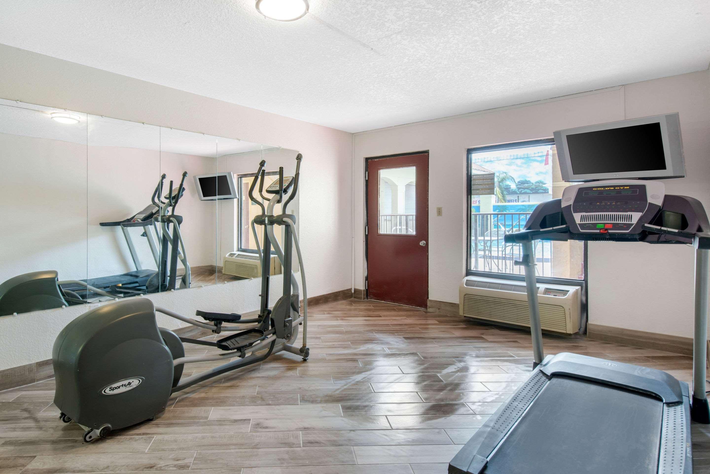 Clarion & Kissimmee-lake Buena Vista South Hotel 3*