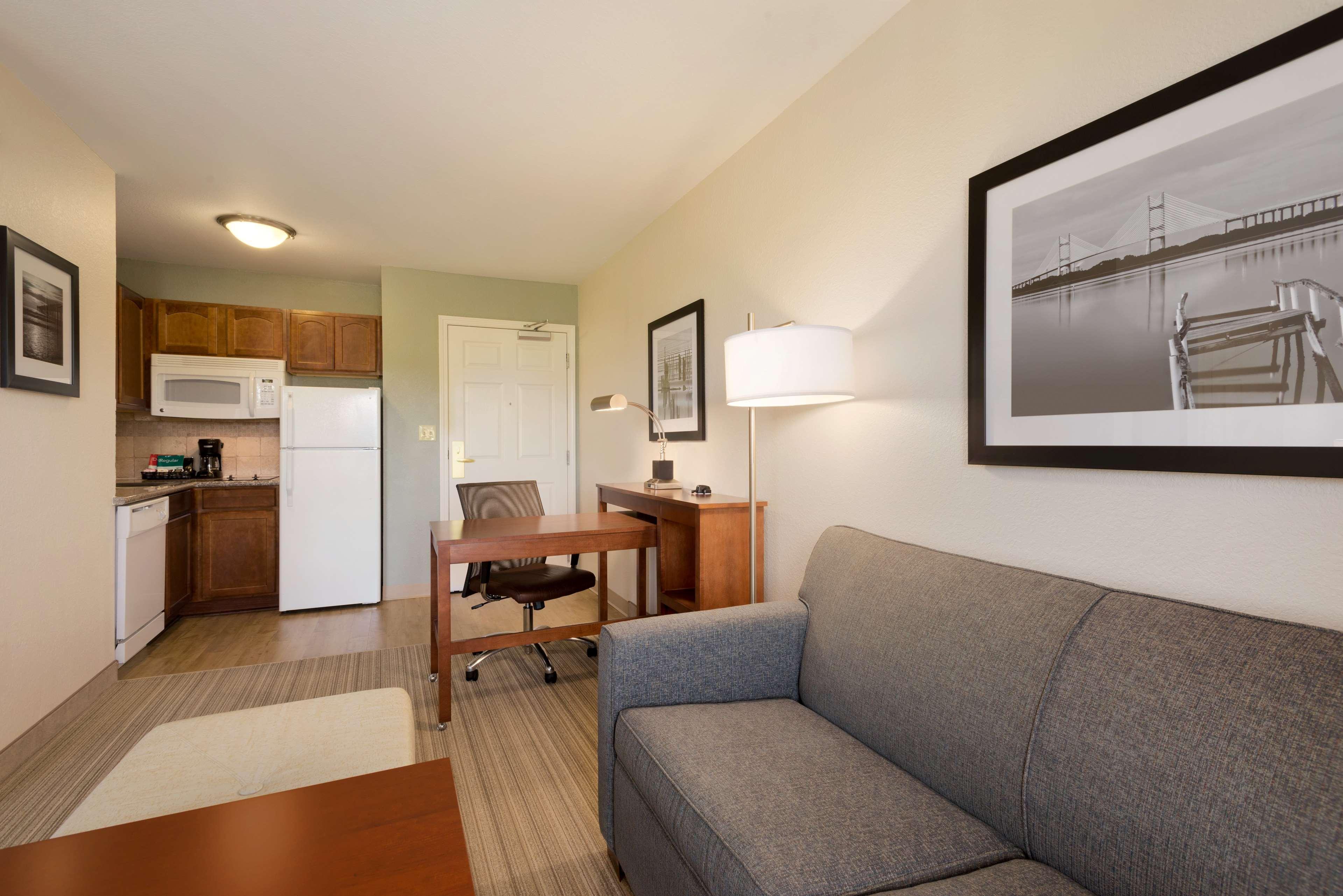 Hotel Homewood Deerwood Park