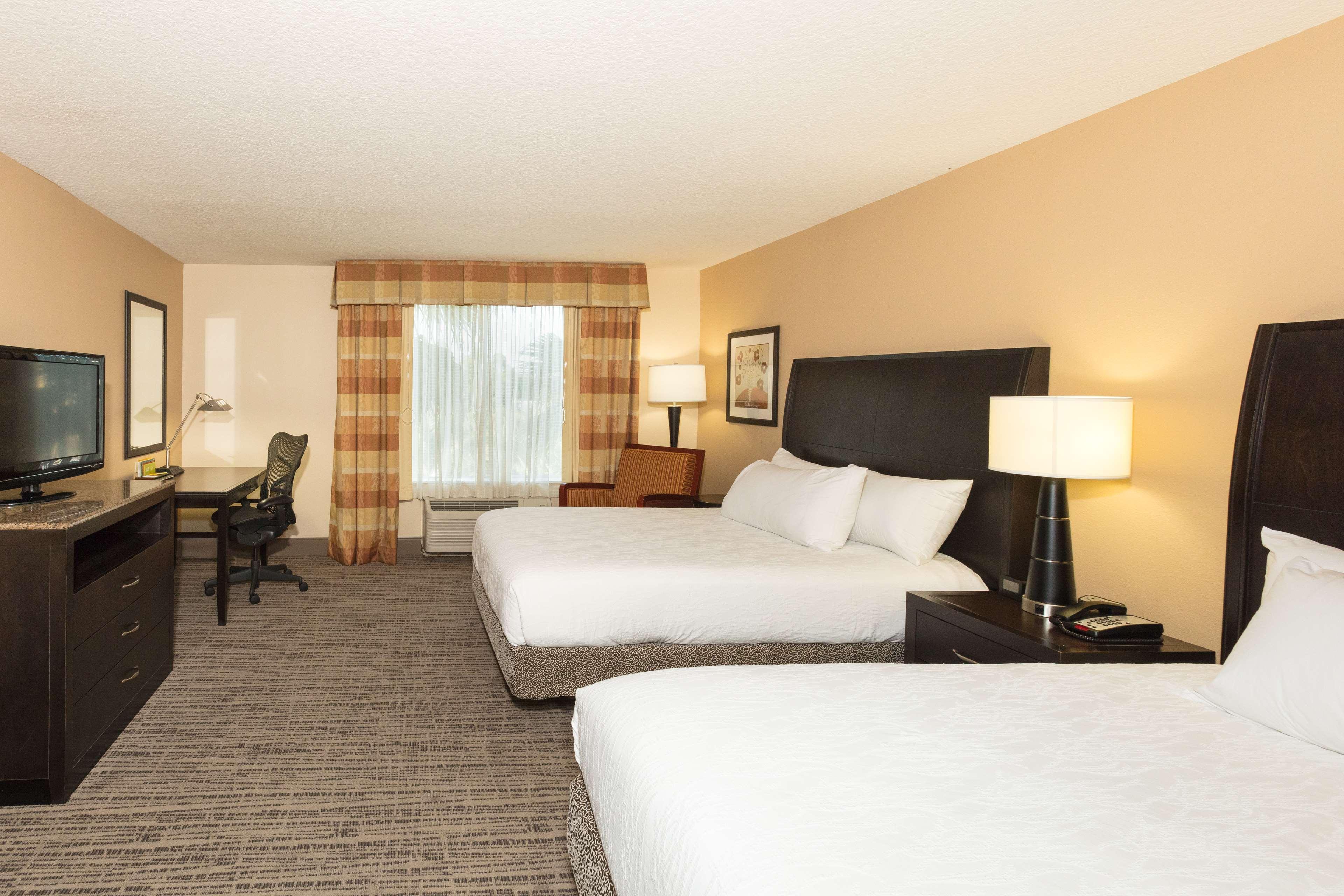 Hilton Garden Airport Hotel 3*