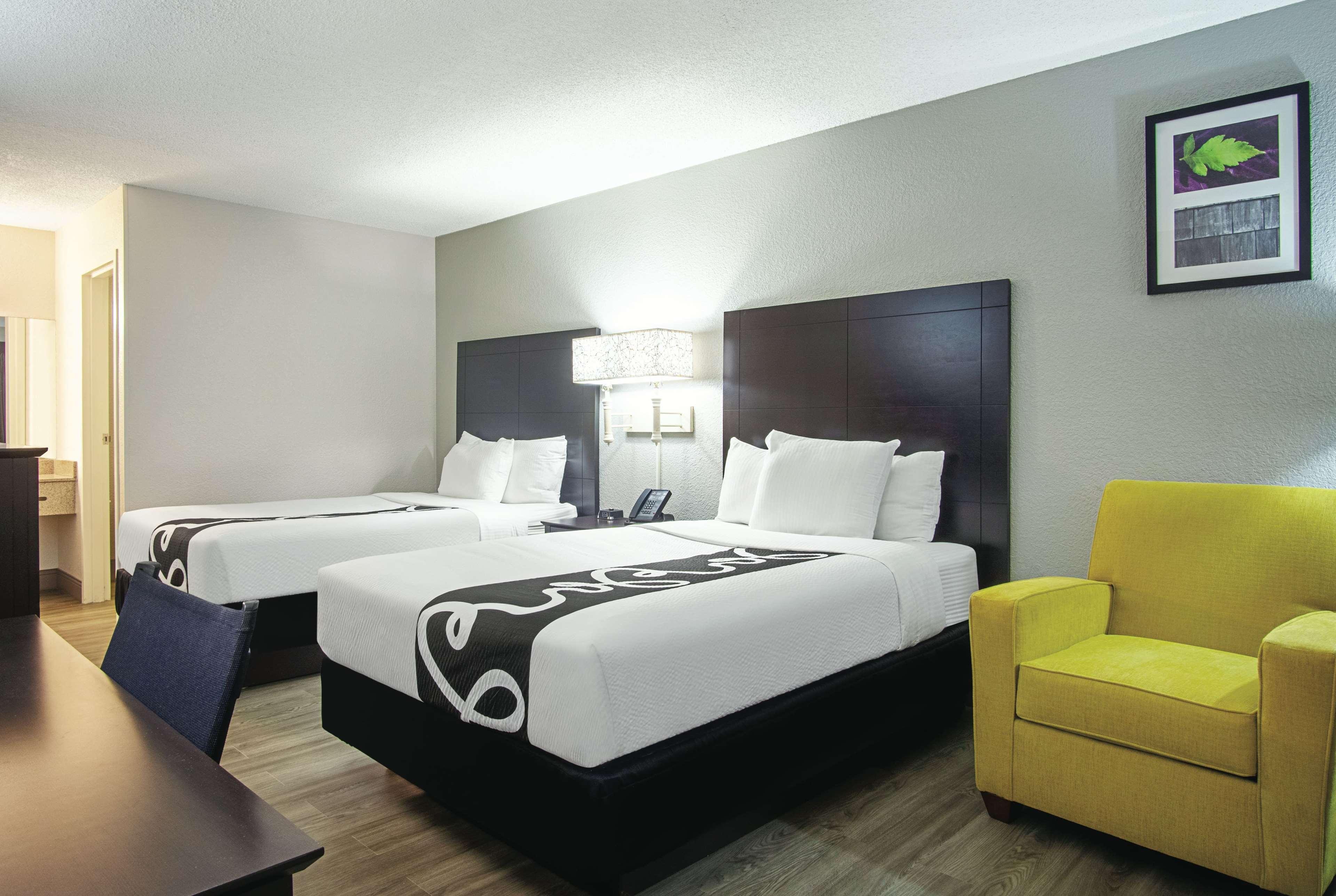 La Quinta By Wyndham West Palm - Florida Turnpike Hotel