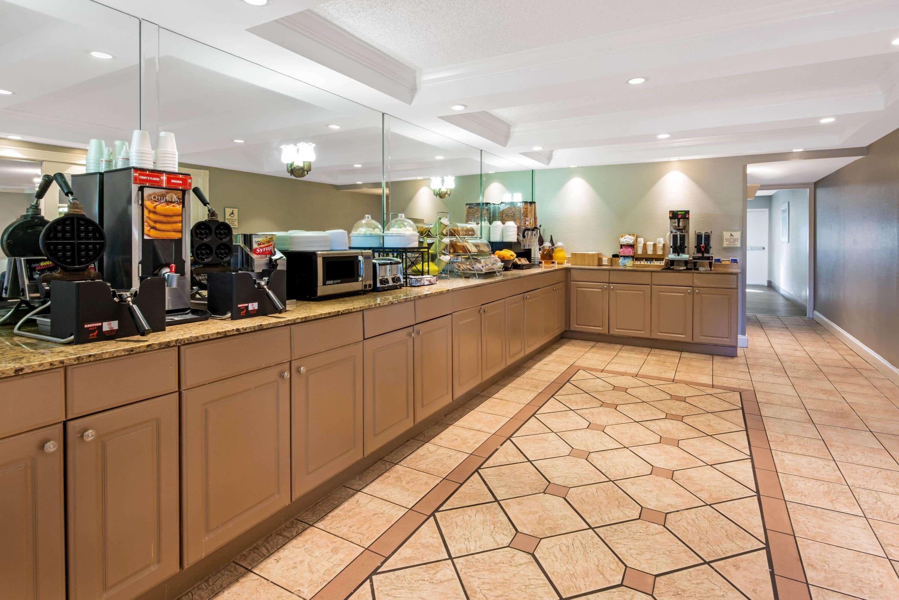 La Quinta By Wyndham West Palm - Florida Turnpike Hotel 3*