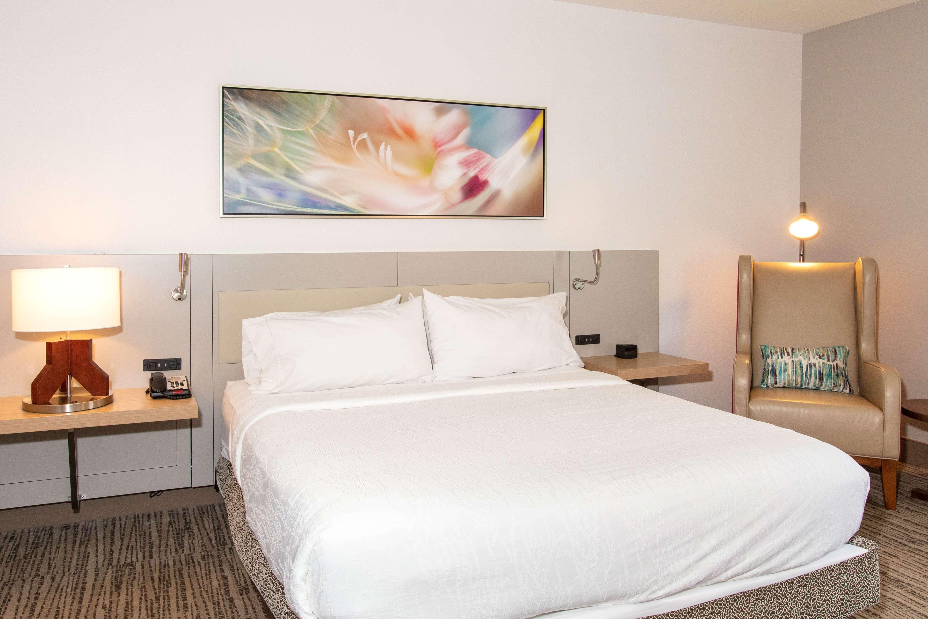 Hotel Hilton Garden Airport 3*