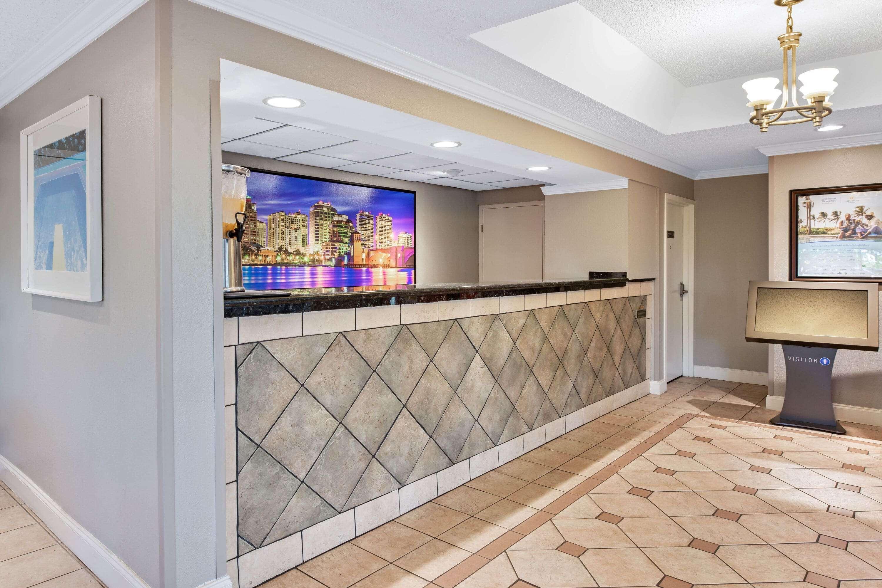 Hotel La Quinta By Wyndham West Palm - Florida Turnpike