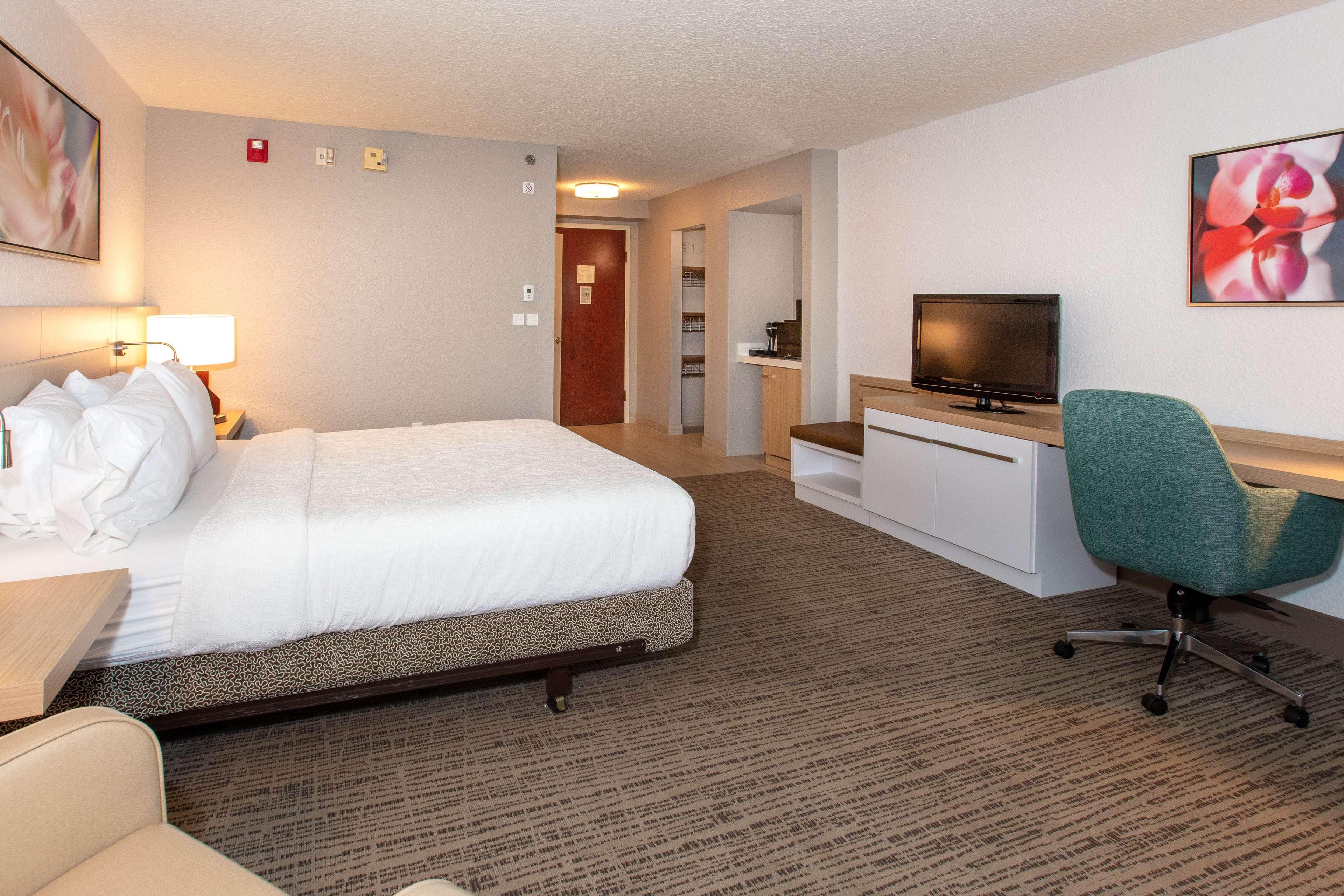 Hotel Hilton Garden Airport