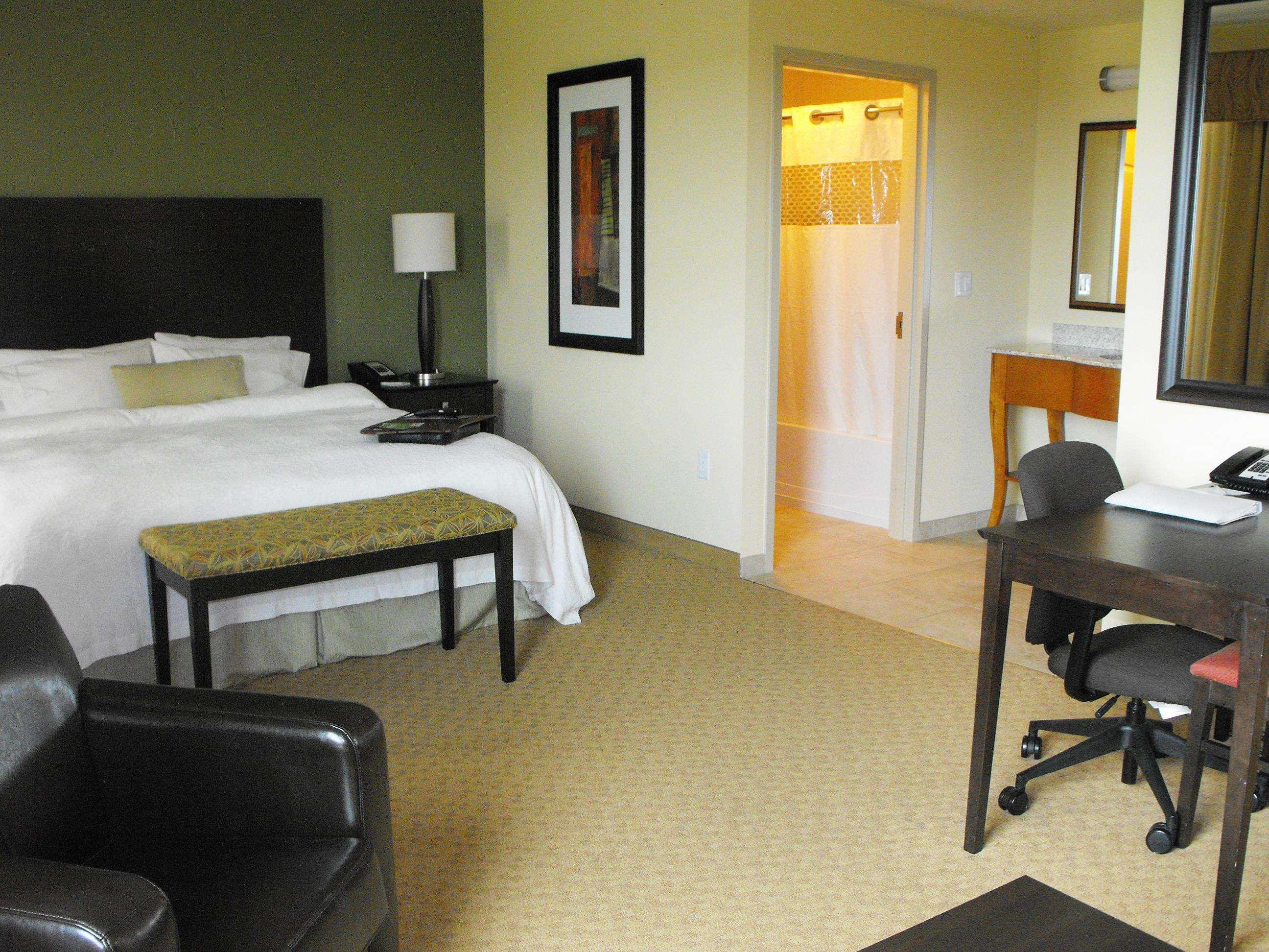 Hampton & Miami South Hotel
