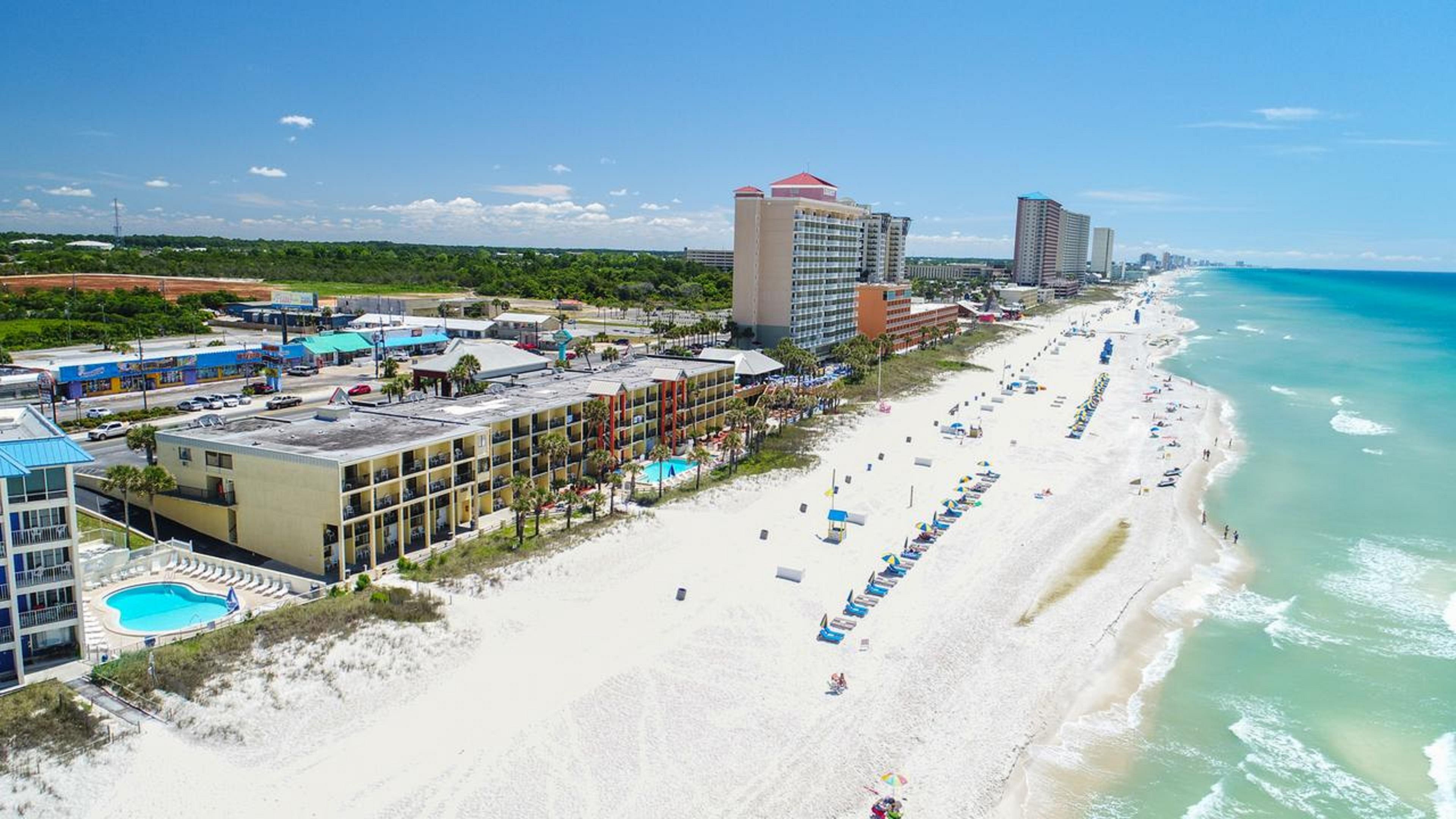 Ramada By Wyndham Panama / Beachfront