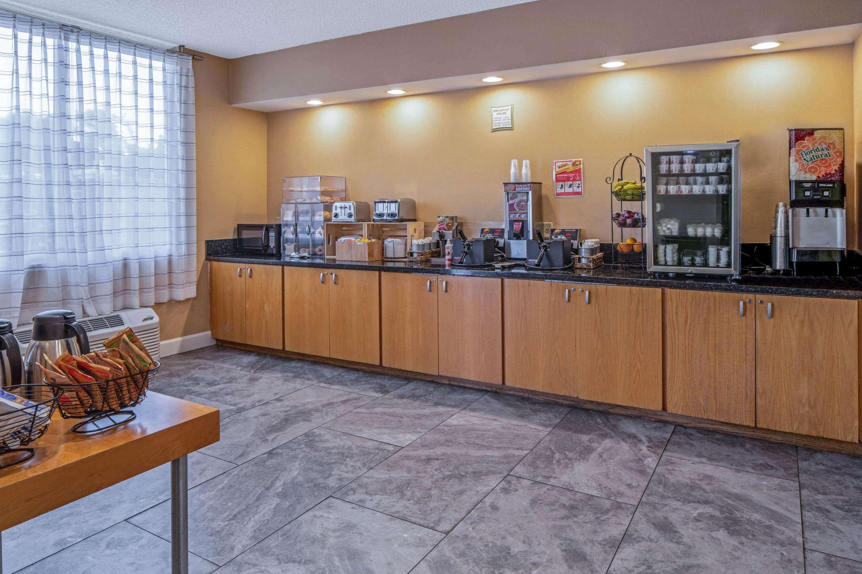 Hotel La Quinta By Wyndham Downtown